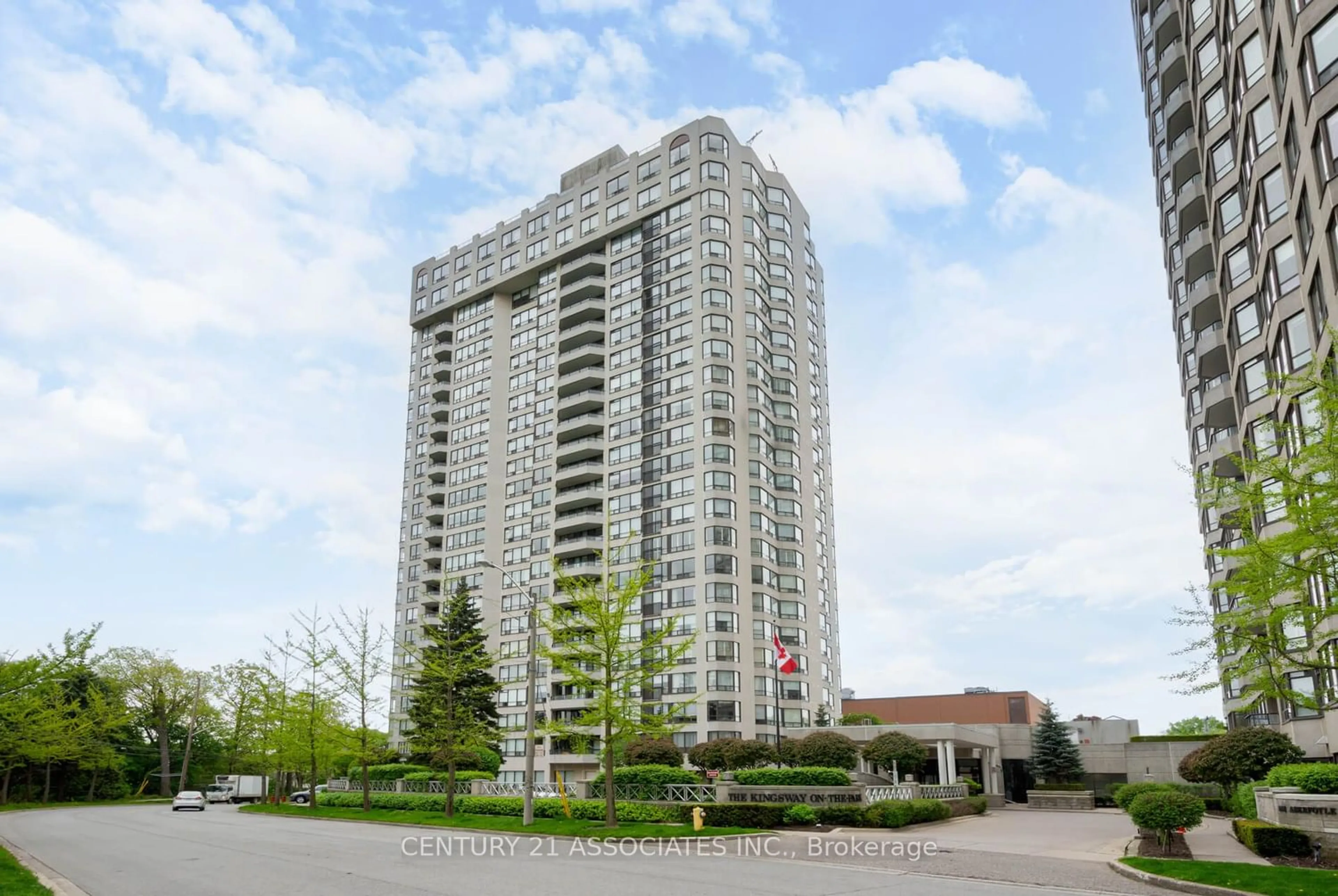 A pic from exterior of the house or condo for 1 Aberfoyle Cres #903, Toronto Ontario M8X 2X8