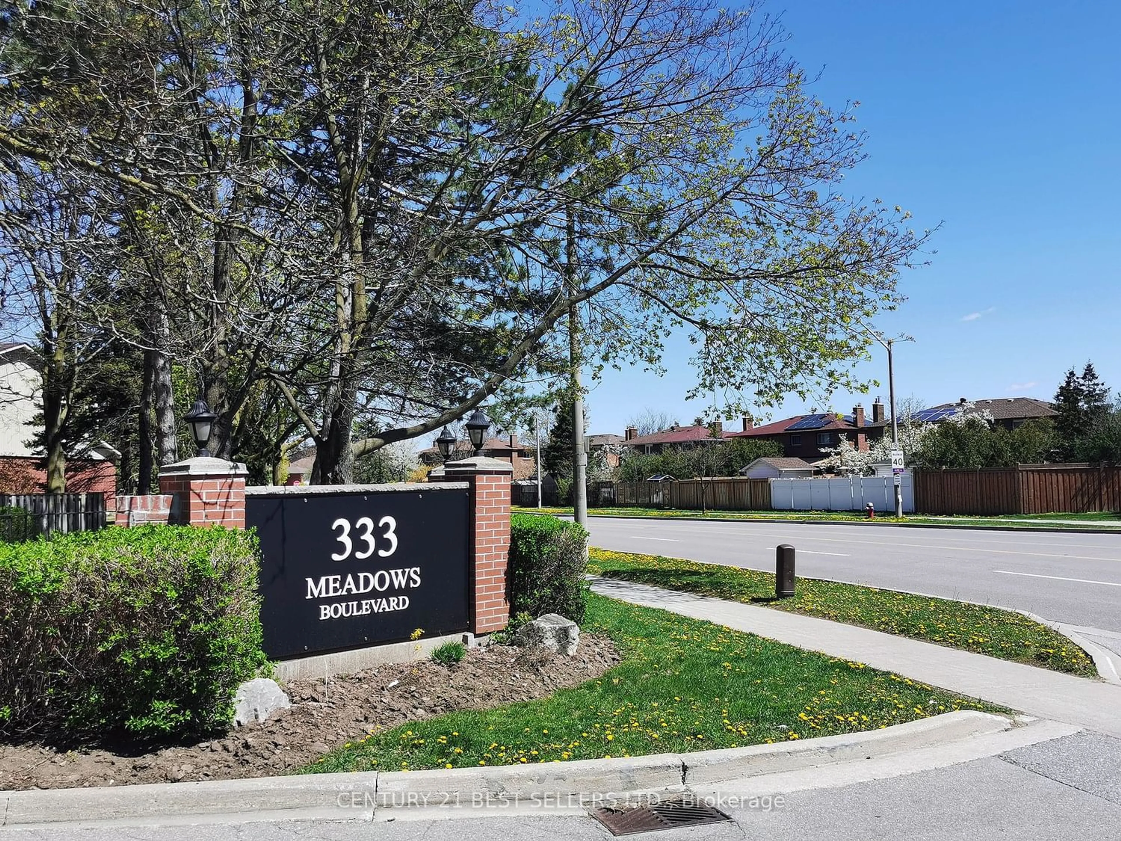 A pic from exterior of the house or condo for 333 Meadows Blvd #76, Mississauga Ontario L4Z 1G9