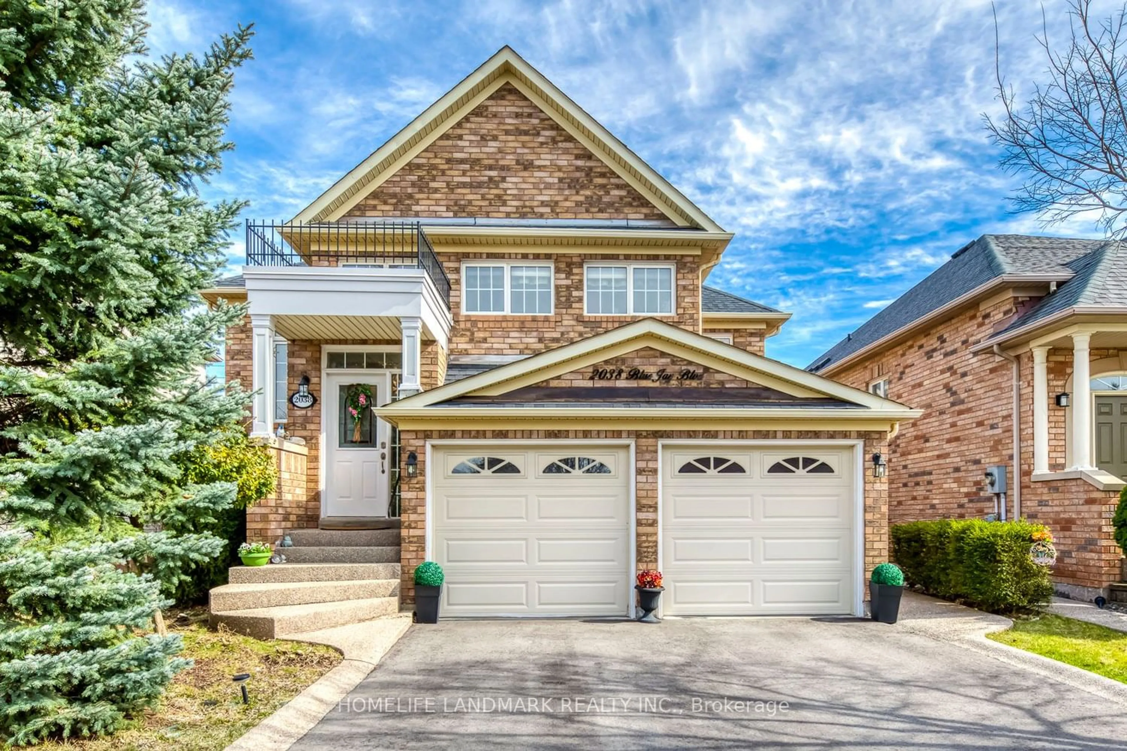 Home with brick exterior material for 2038 Blue Jay Blvd, Oakville Ontario L6M 3R4