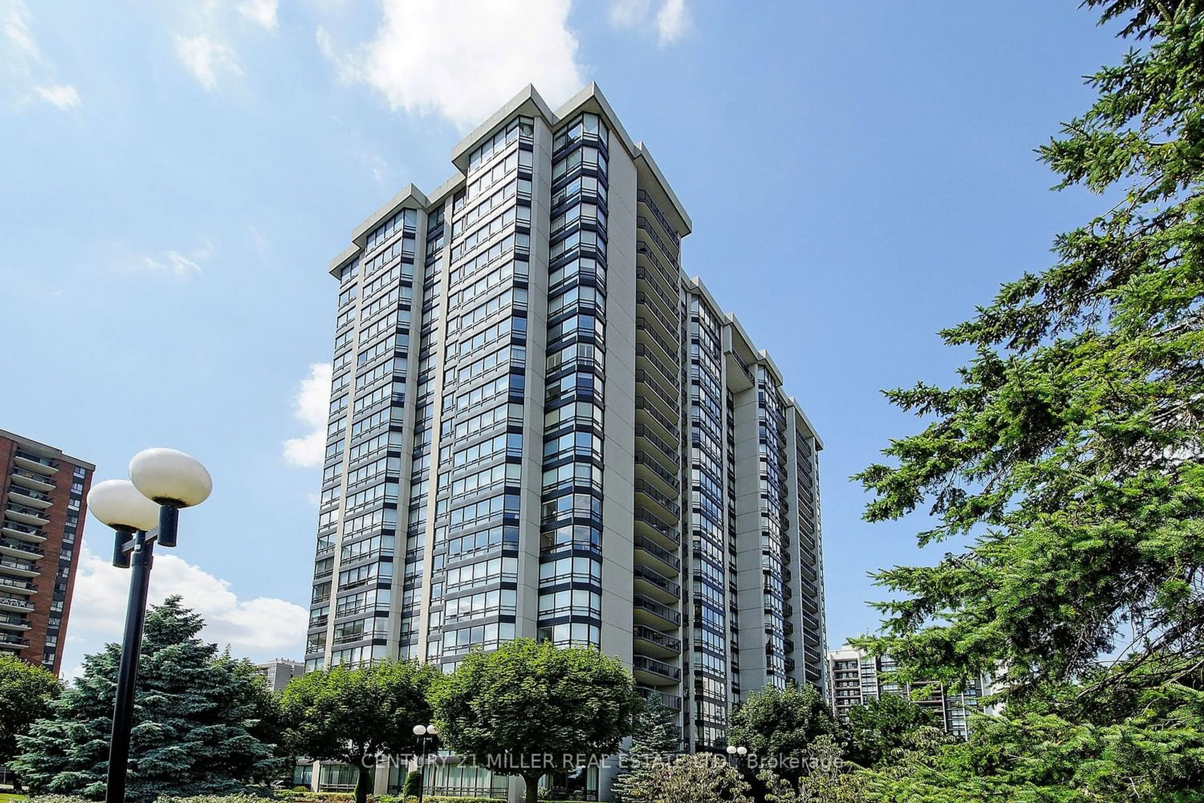 A pic from exterior of the house or condo for 2170 Marine Dr #706, Oakville Ontario L6L 5V1