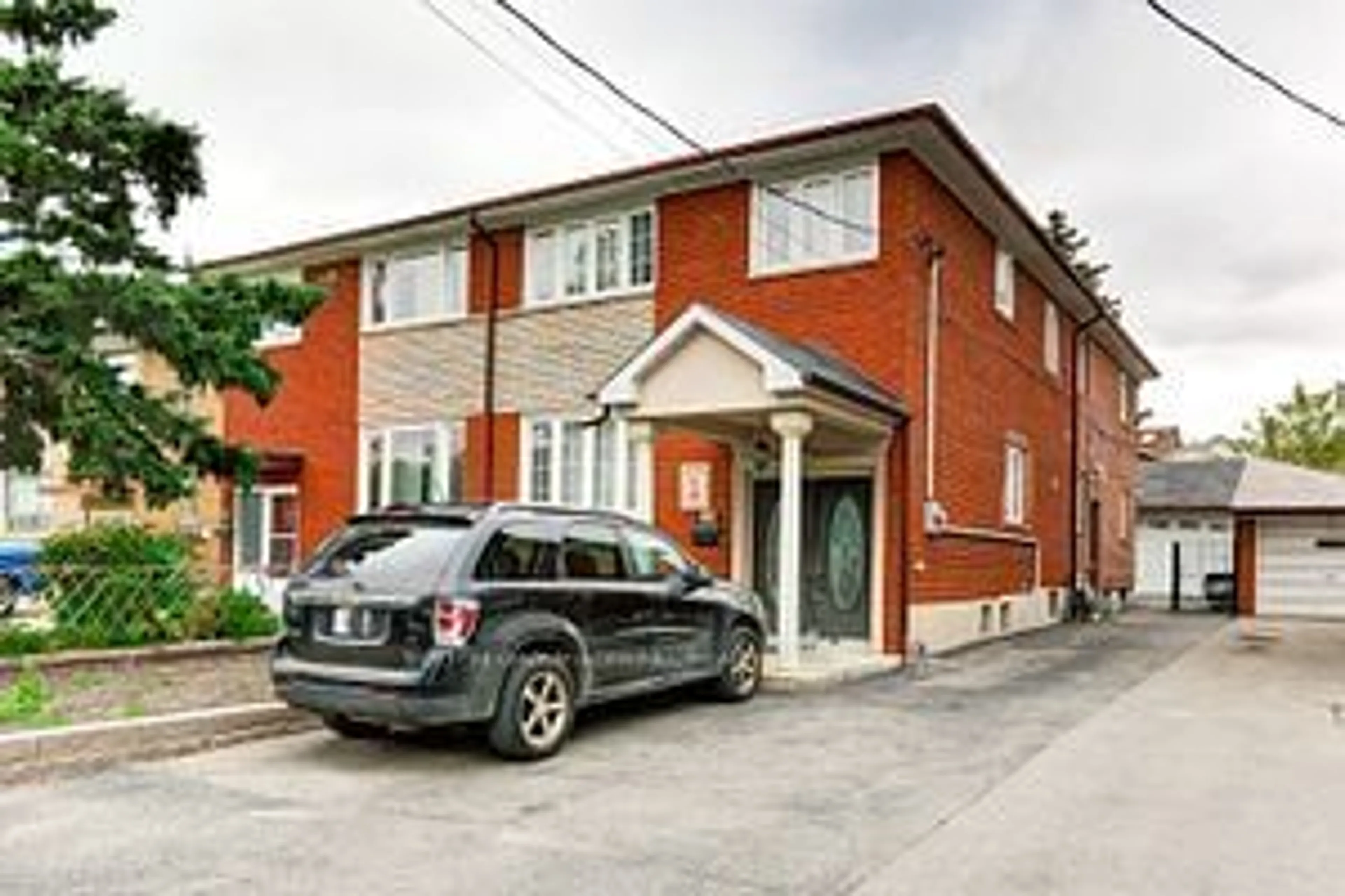 A pic from exterior of the house or condo for 109 Cayuga Ave, Toronto Ontario M6N 2G4
