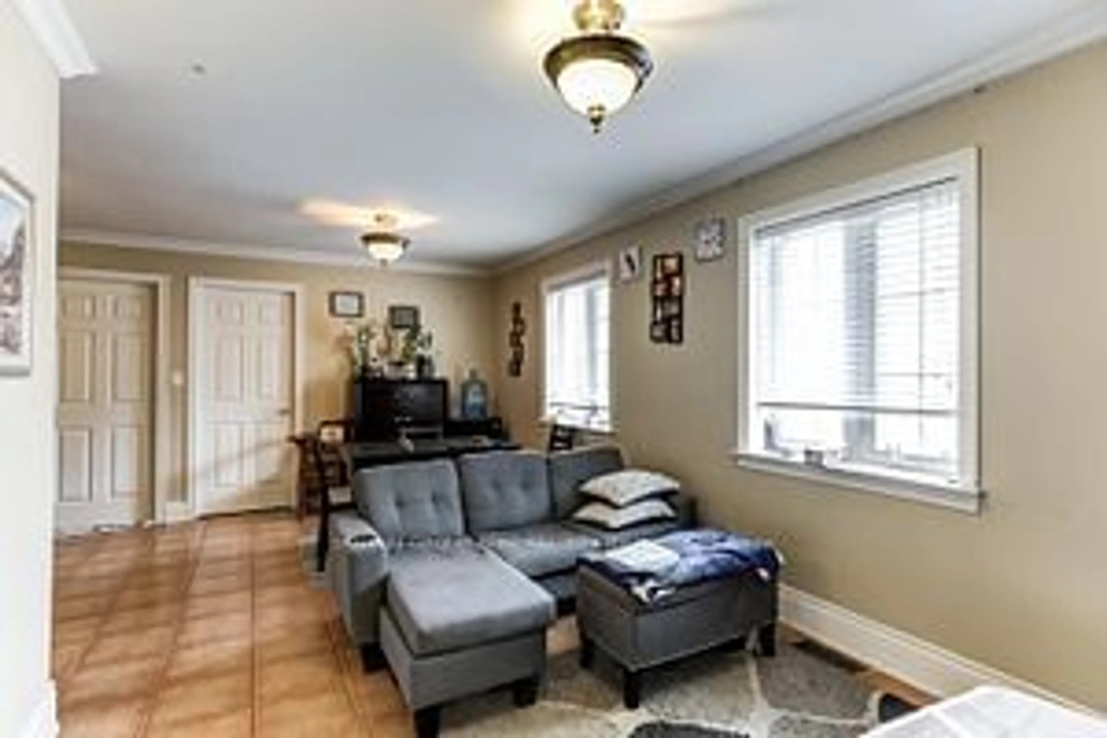 Living room for 109 Cayuga Ave, Toronto Ontario M6N 2G4