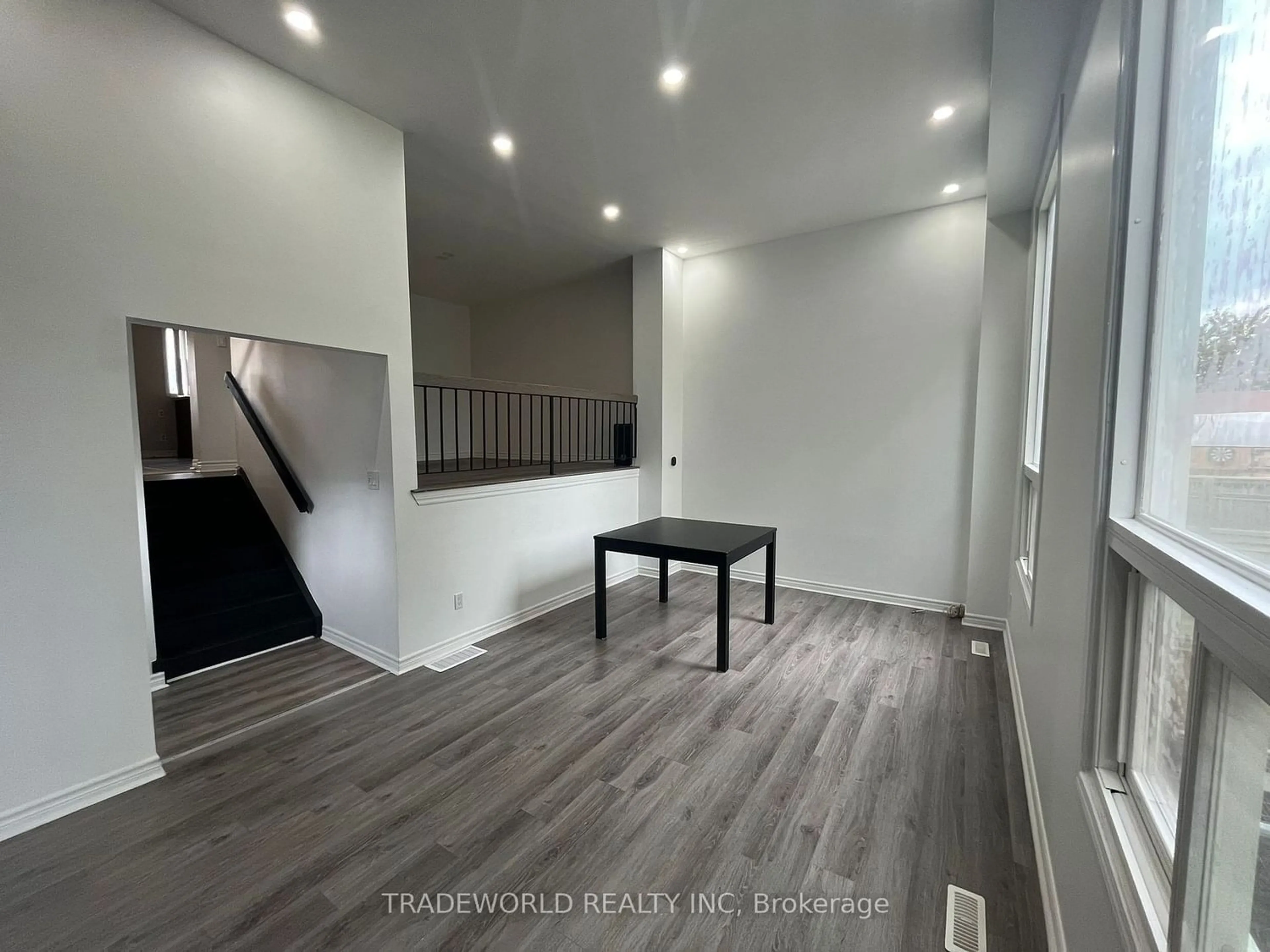 A pic of a room for 7465 Bybrook Dr, Mississauga Ontario L4T 3R3