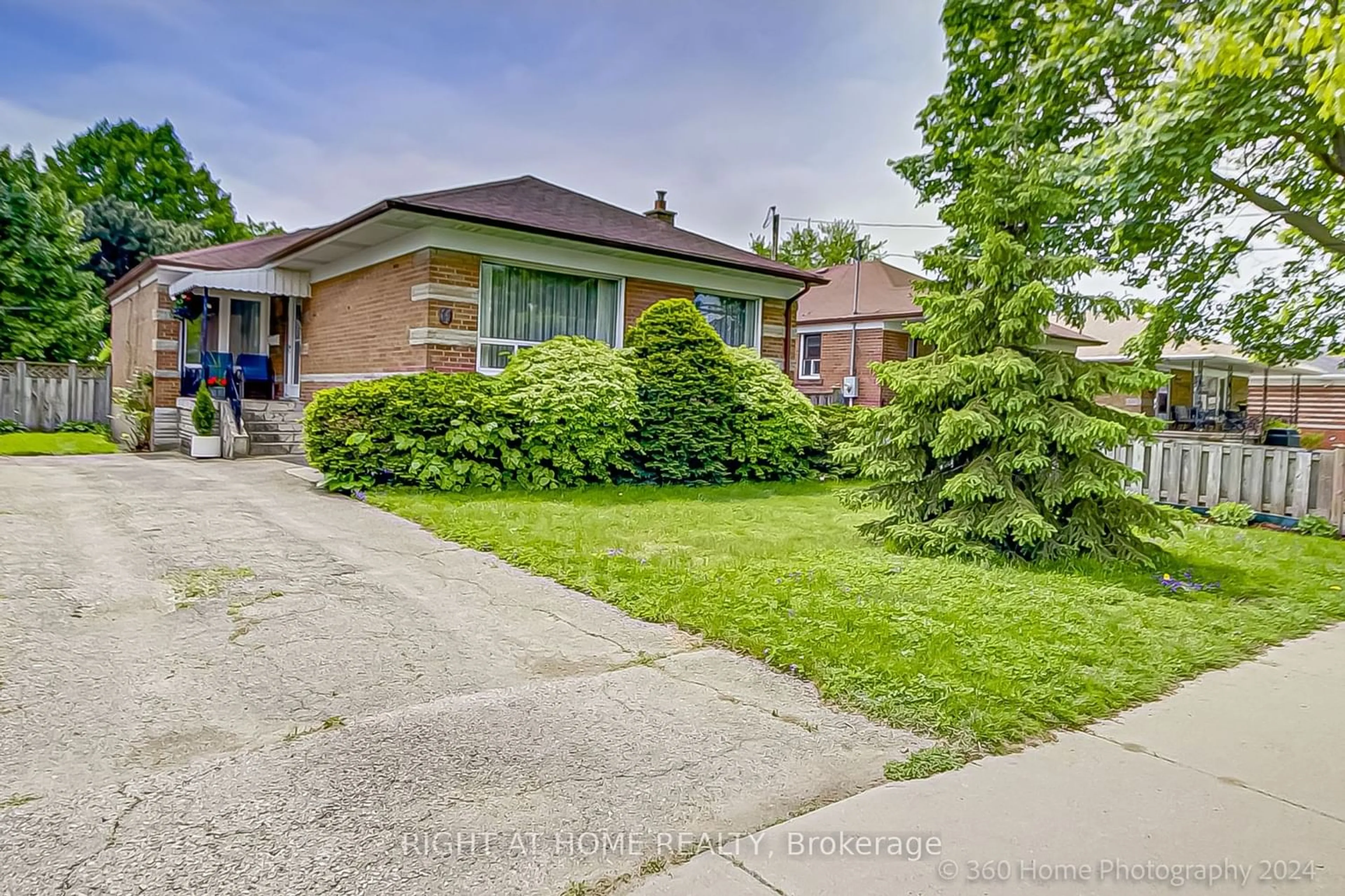 Frontside or backside of a home for 11 Velma Dr, Toronto Ontario M8Z 2N2