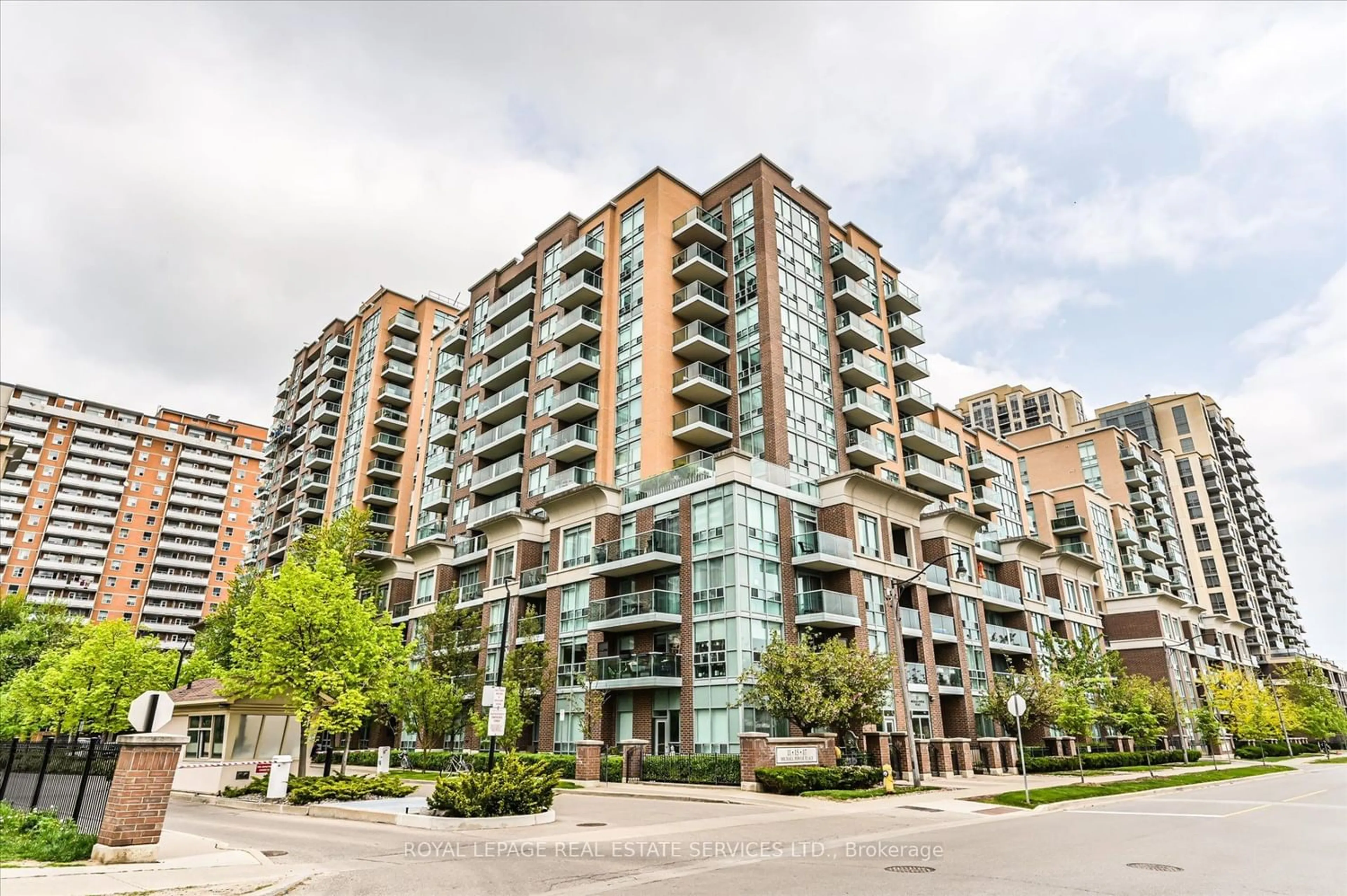 A pic from exterior of the house or condo for 11 Michael Power Pl #107, Toronto Ontario M9A 5G3