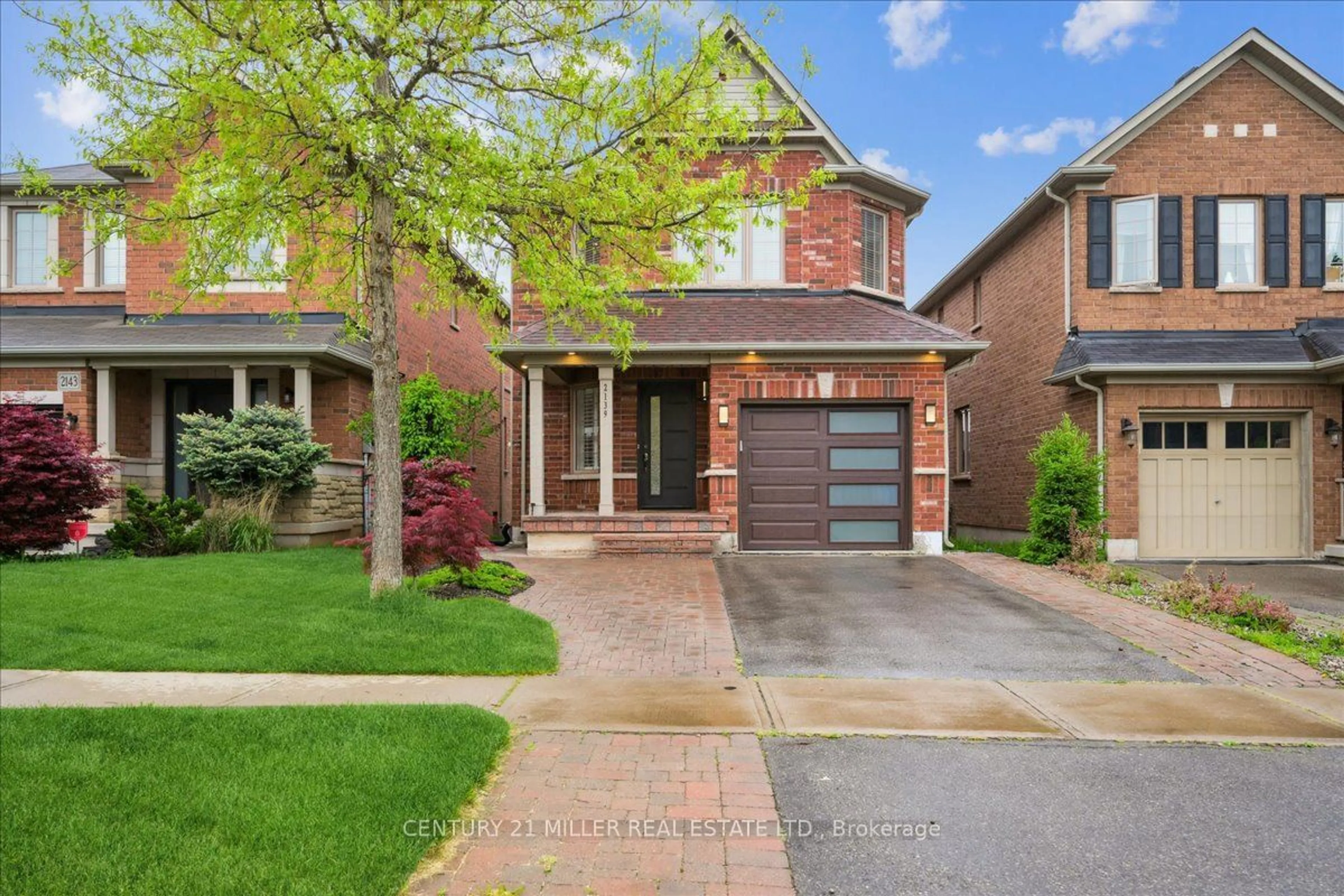 Home with brick exterior material for 2139 Fiddlers Way, Oakville Ontario L6M 0M5