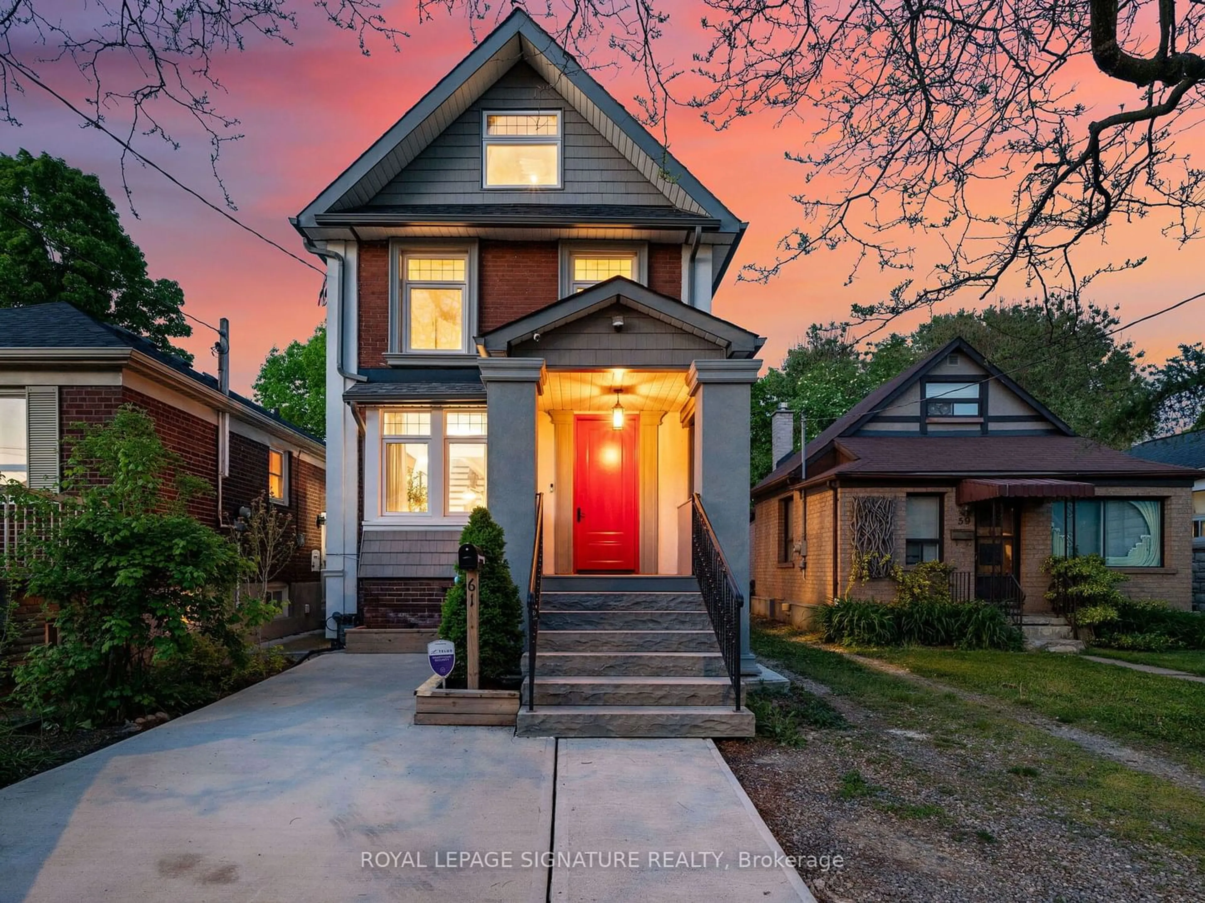 Frontside or backside of a home for 61 Seventh St, Toronto Ontario M8V 3B3