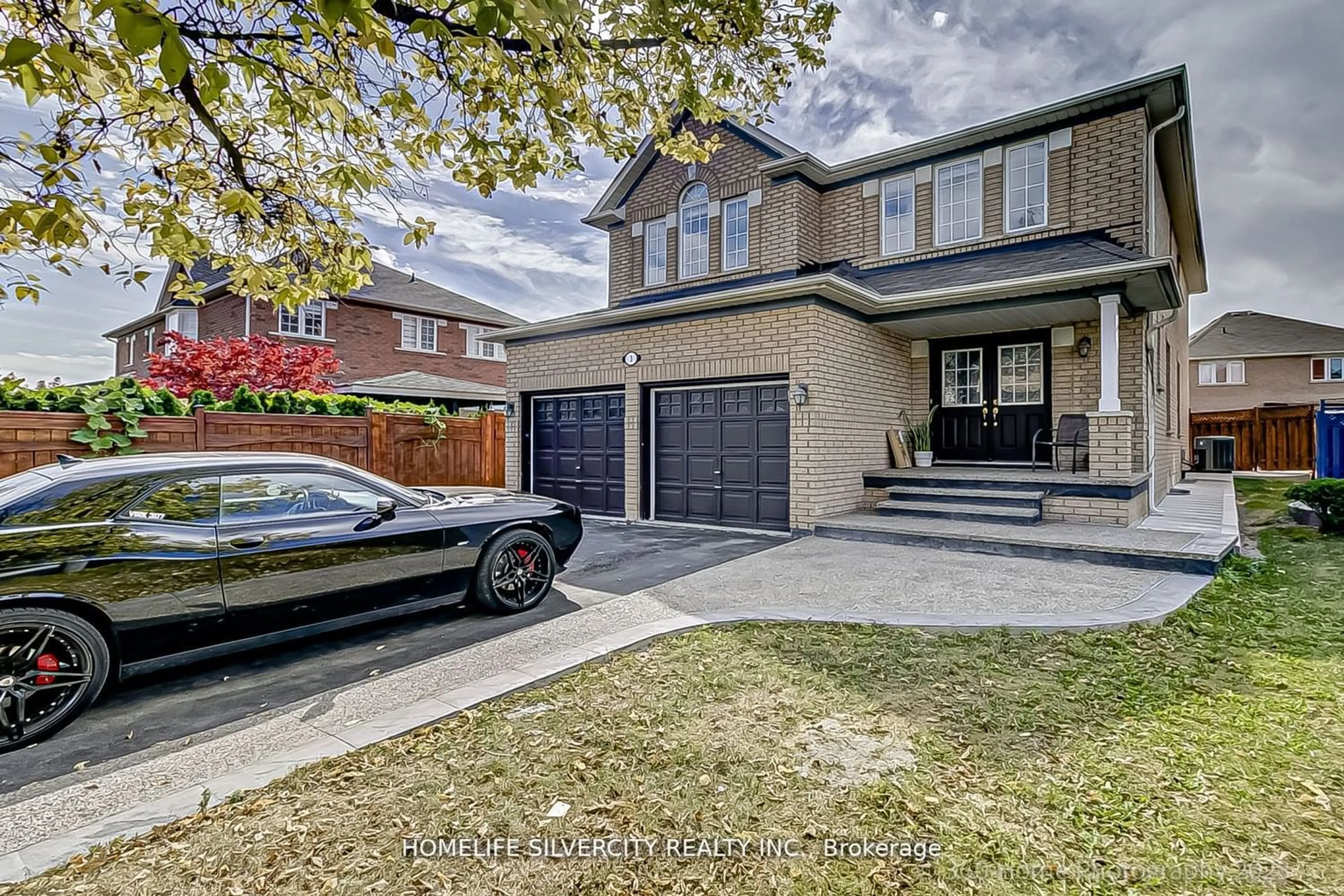 Home with brick exterior material for 3 Mario St, Brampton Ontario L6P 1N1