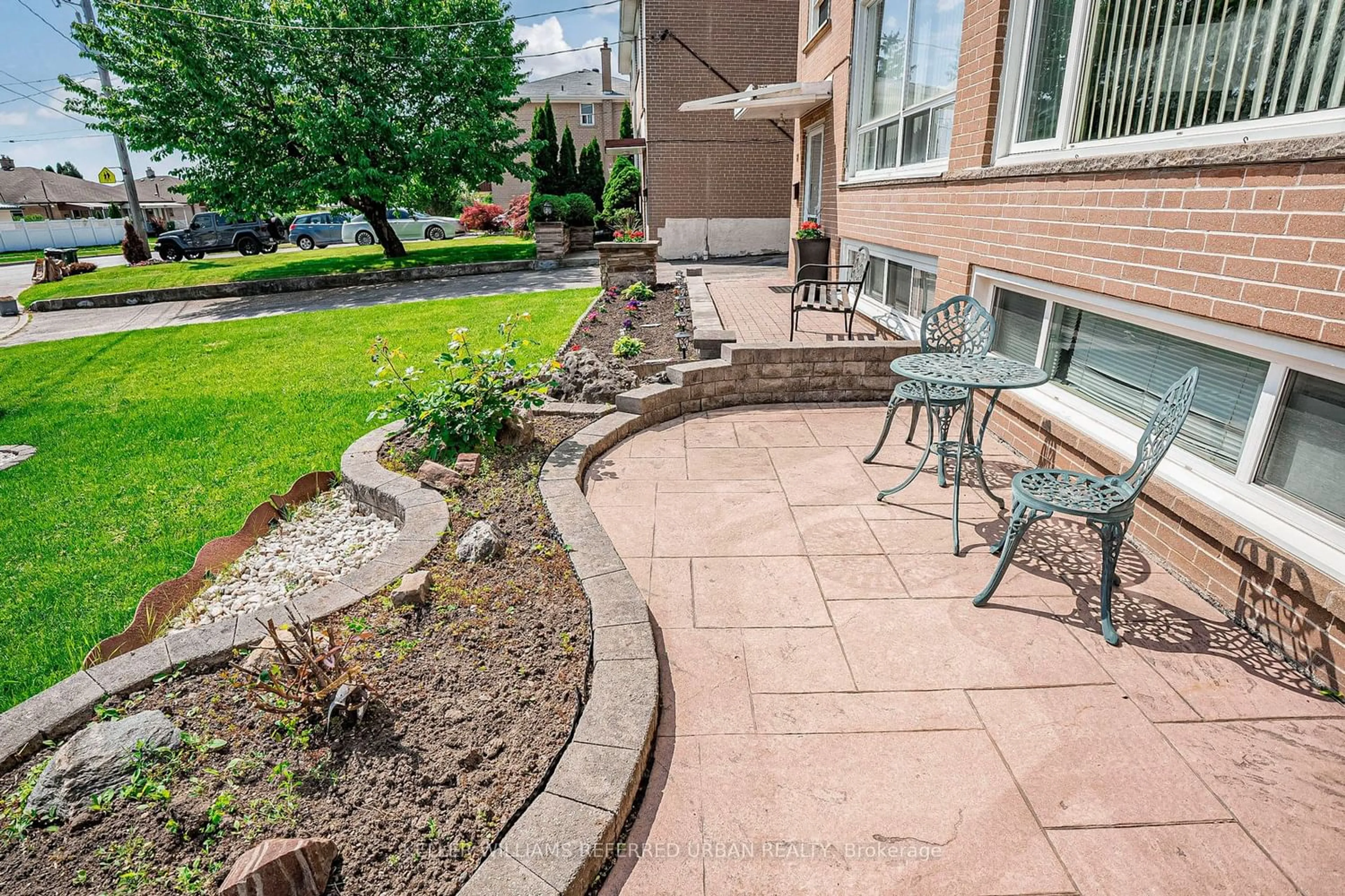 Patio for 62 Chalkfarm Dr, Toronto Ontario M3L 1L2