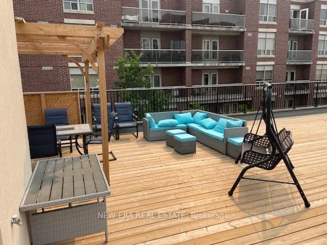 Additional property image - 4198 Dundas St Unit 210