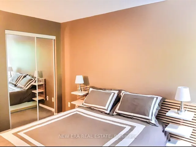 Additional property image - 4198 Dundas St Unit 210