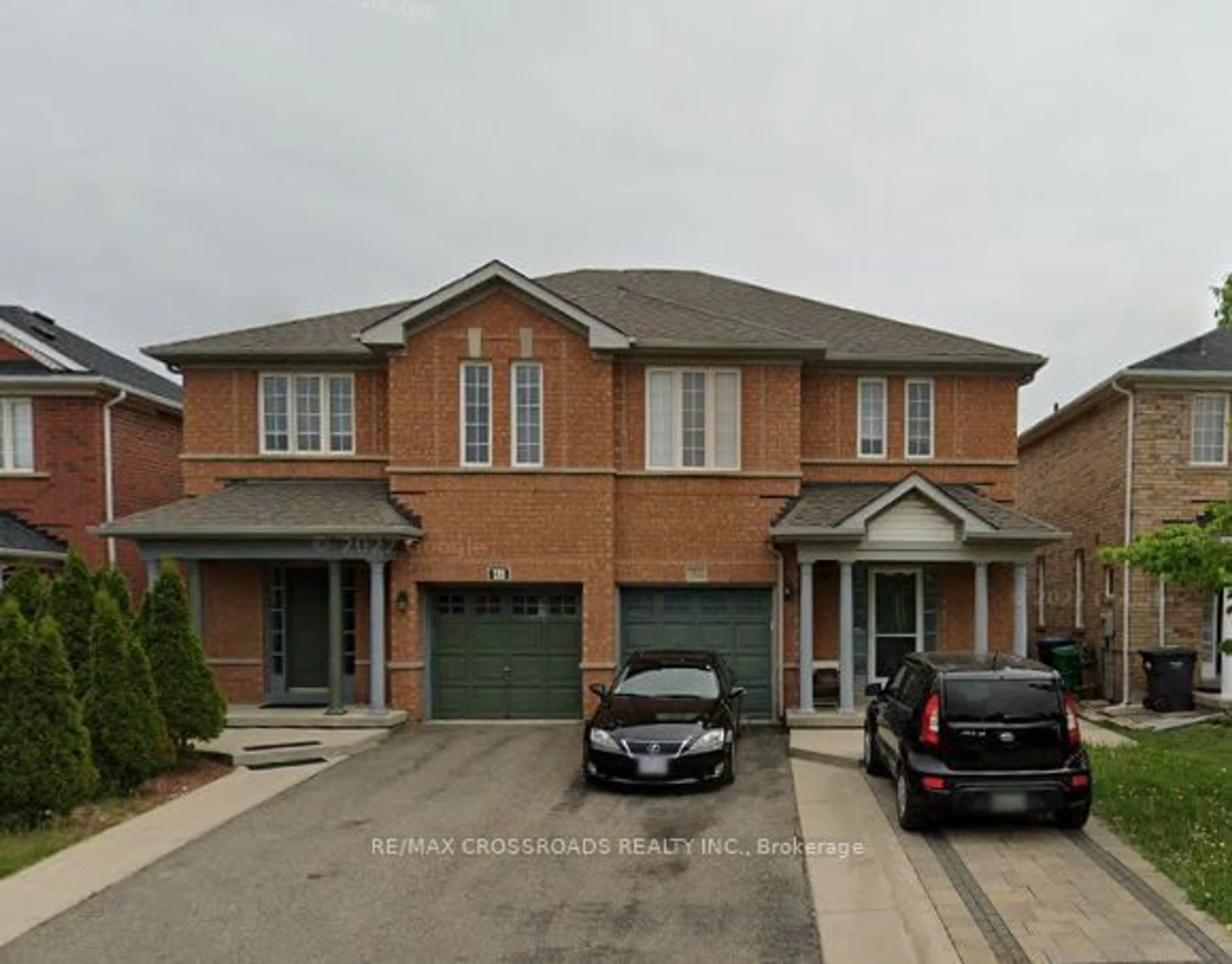 Home with brick exterior material for 39 Dunure Cres, Brampton Ontario L7A 2Y6