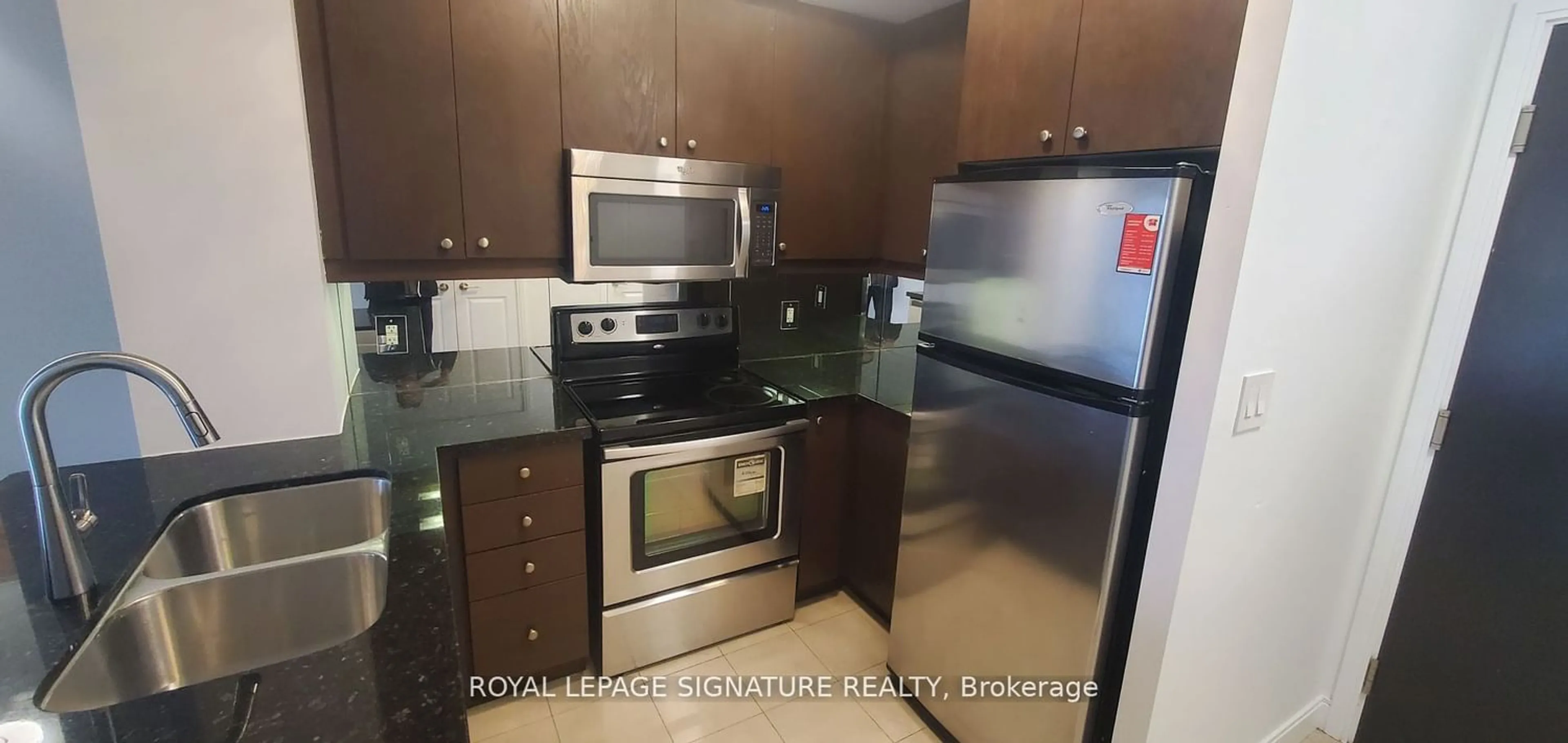 Standard kitchen for 50 Absolute Ave #1105, Mississauga Ontario L4Z 0A8