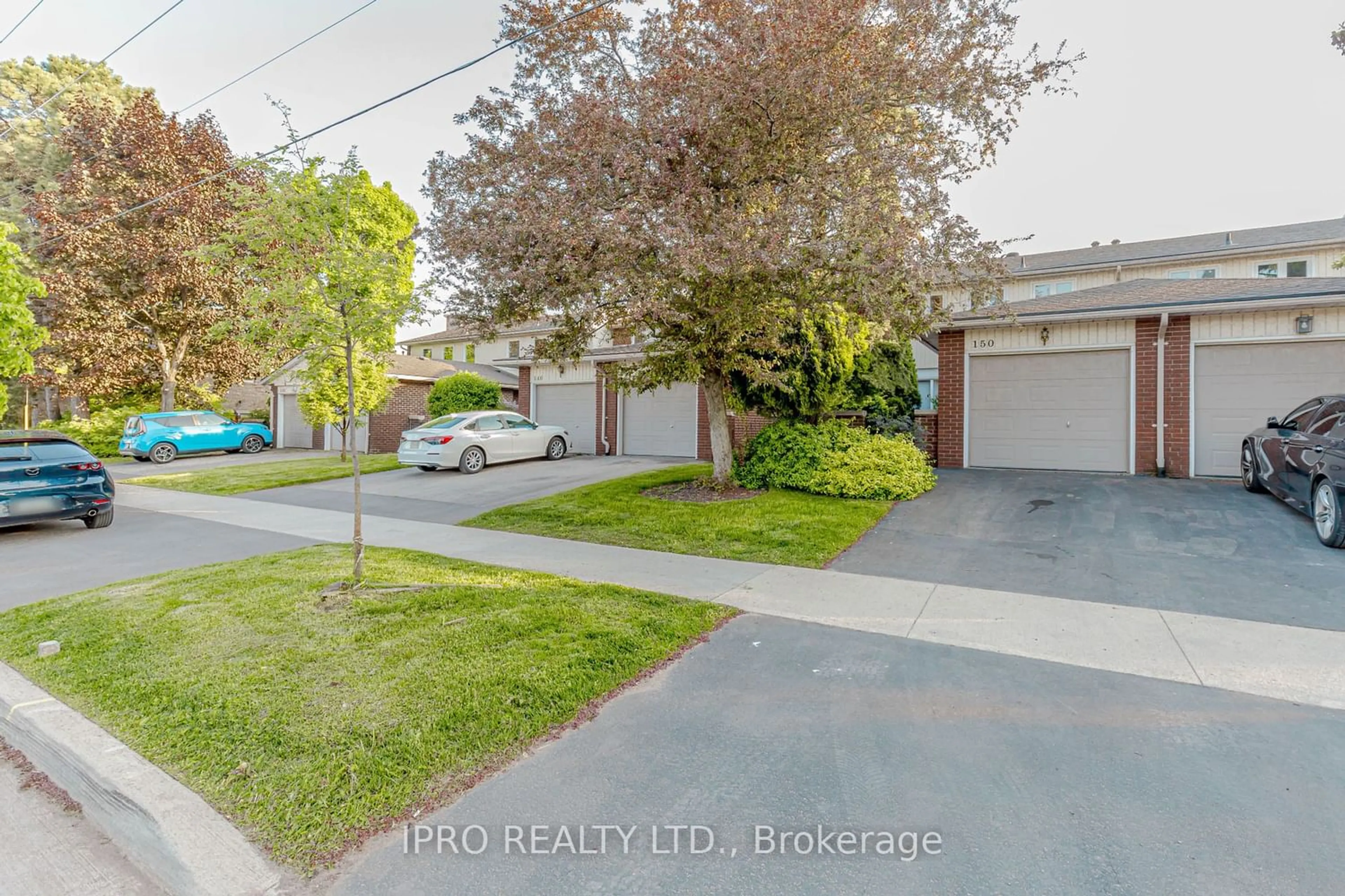 Street view for 150 Kenwood Ave, Burlington Ontario L7L 4L7