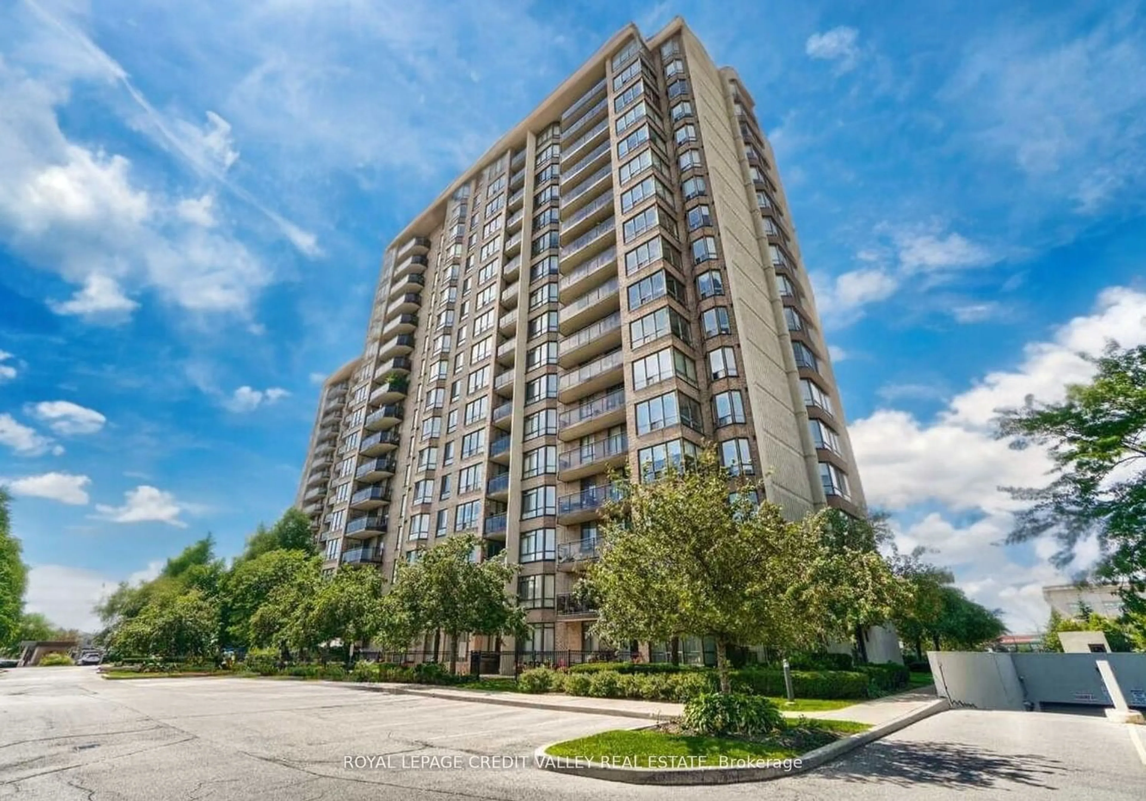 A pic from exterior of the house or condo for 20 Cherrytree Dr #1512, Brampton Ontario L6Y 3V1