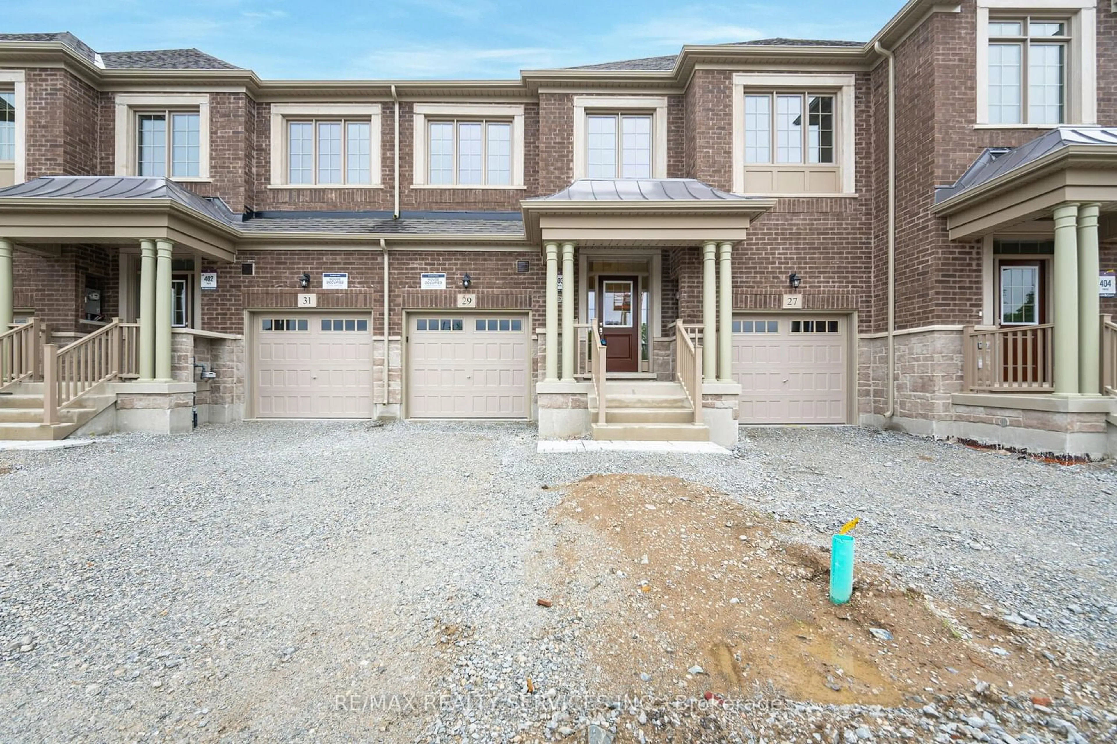 Home with brick exterior material for 29 Bermondsey Way, Brampton Ontario L6Y 0E4