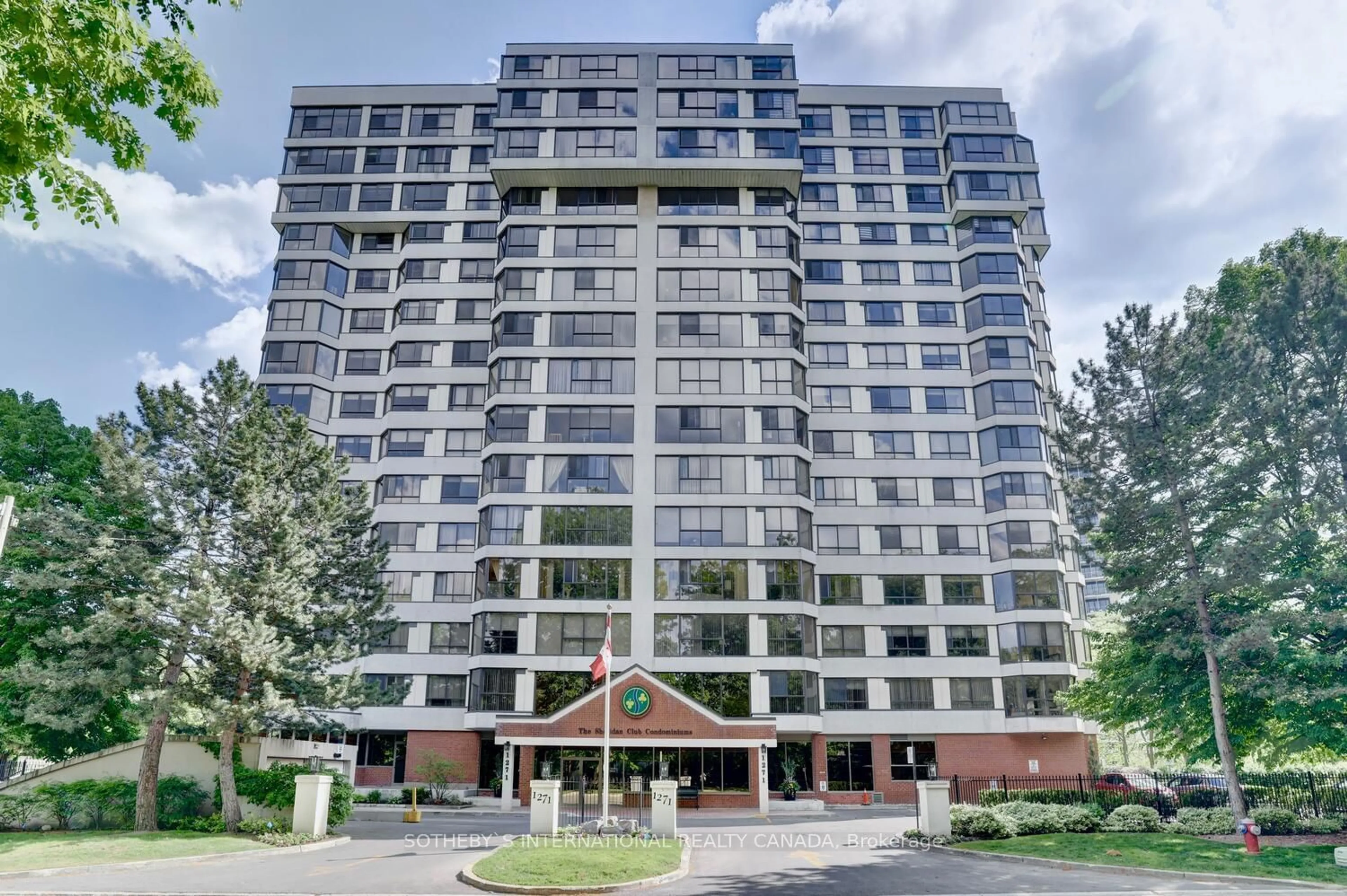 A pic from exterior of the house or condo for 1271 Walden Circ #808, Mississauga Ontario L5J 4R4