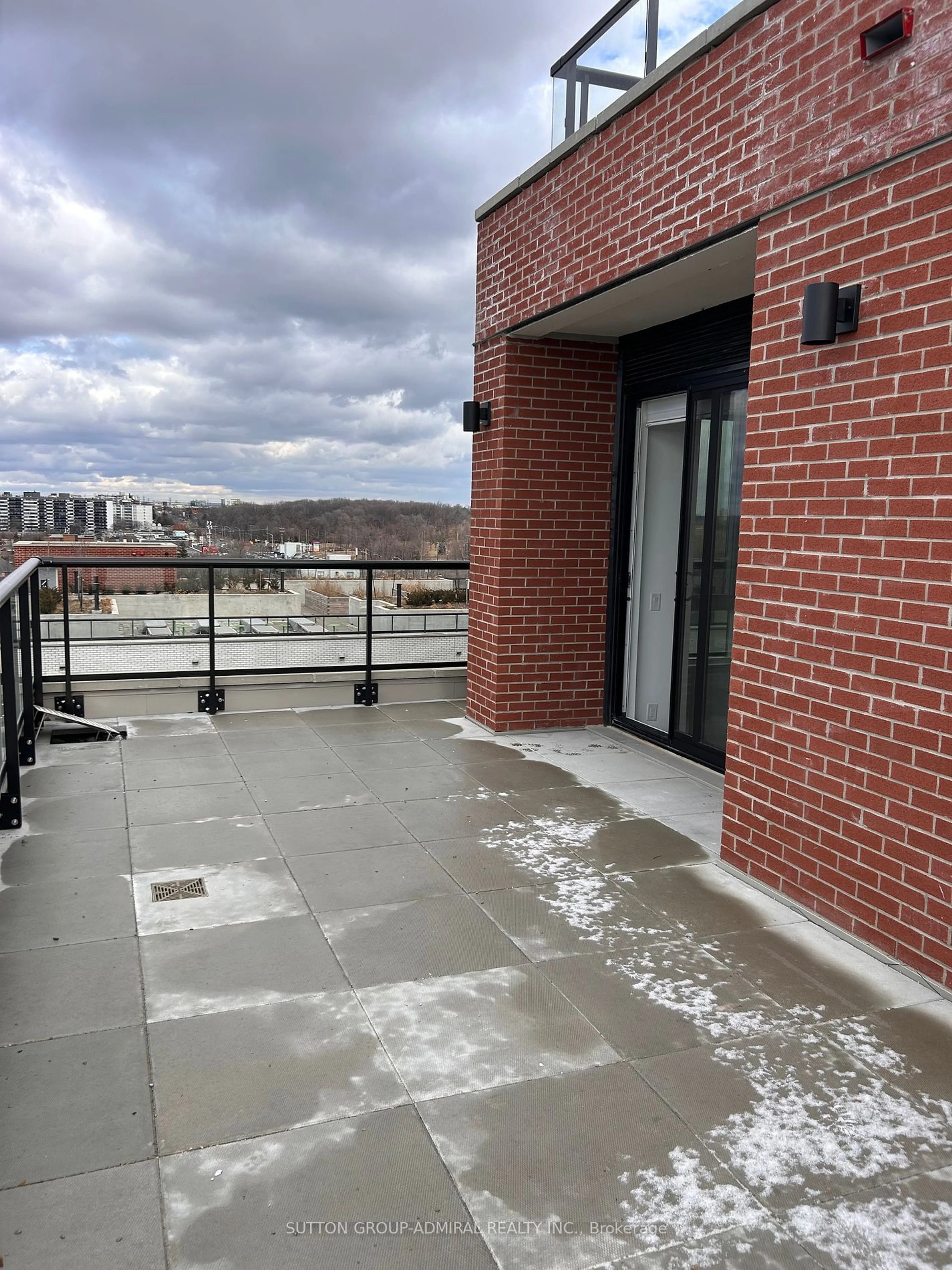 Patio for 3100 Keele St #820, Toronto Ontario M3M 2H4