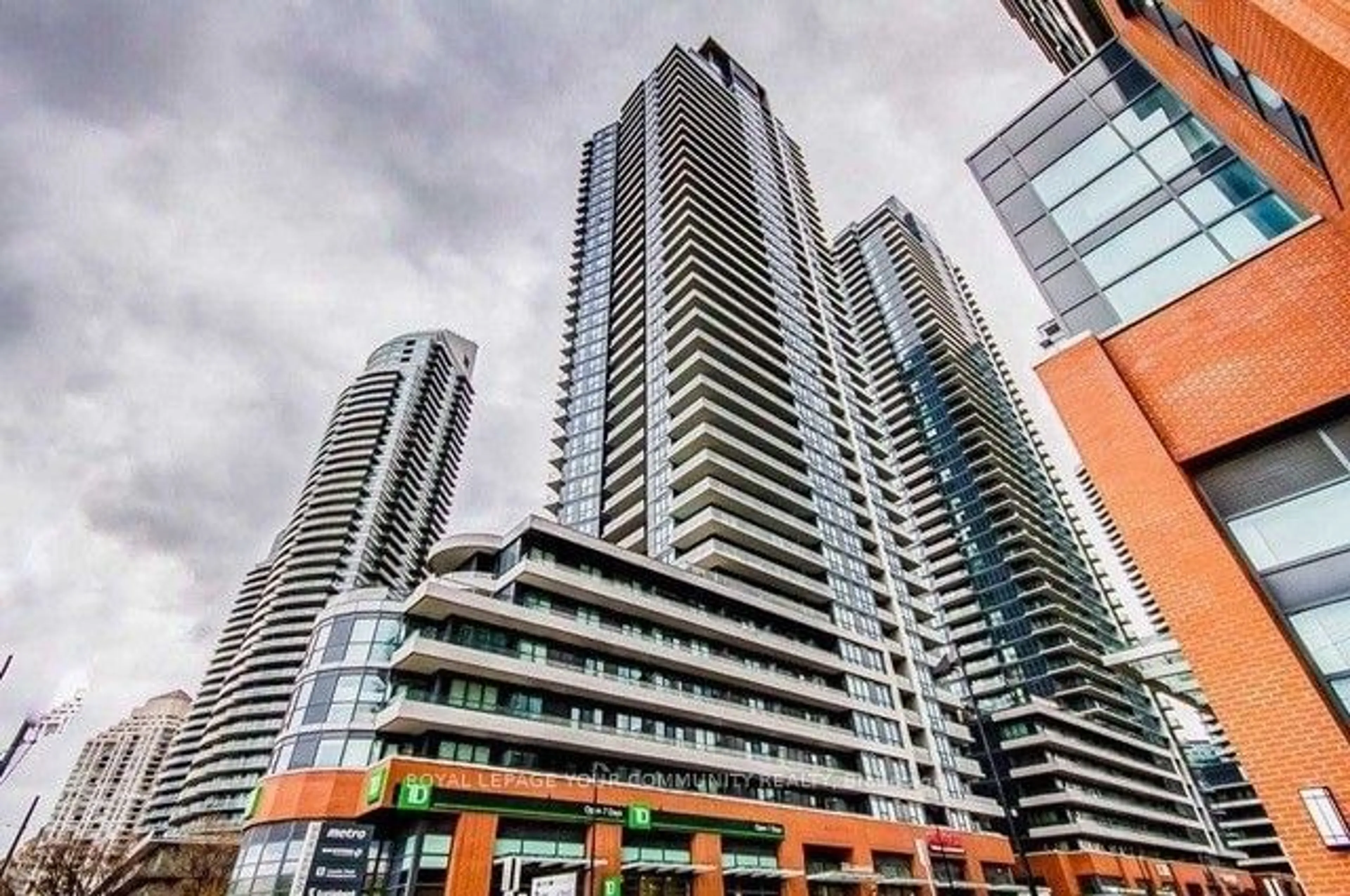 A pic from exterior of the house or condo for 2212 Lake Shore Blvd #2109, Toronto Ontario M8V 0C2