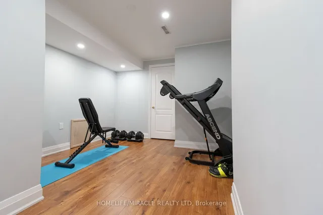 Additional property image - 5020 Delaware Dr Unit 29