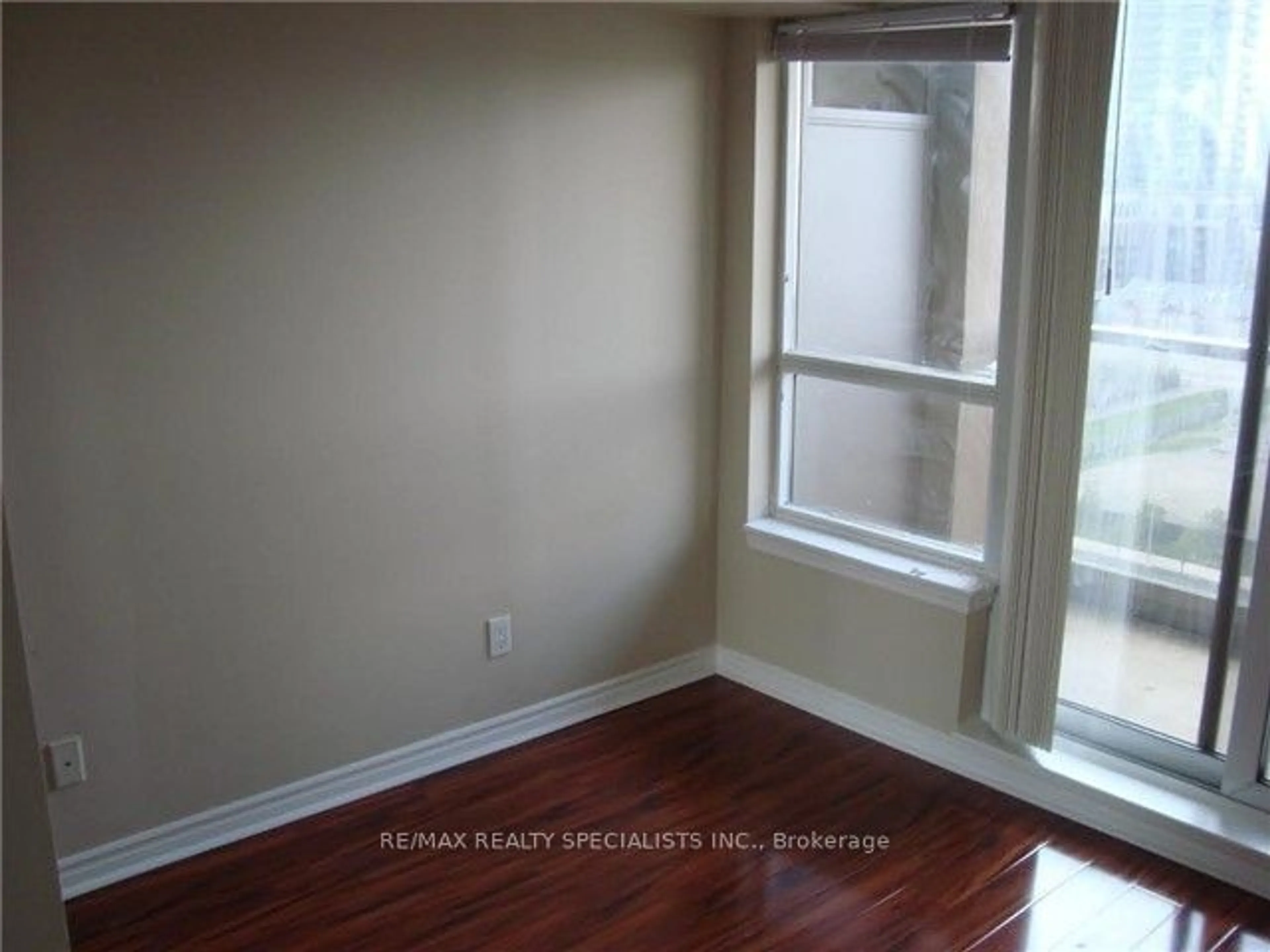 A pic of a room for 4090 Living Arts Dr #1206, Mississauga Ontario L5B 4M8