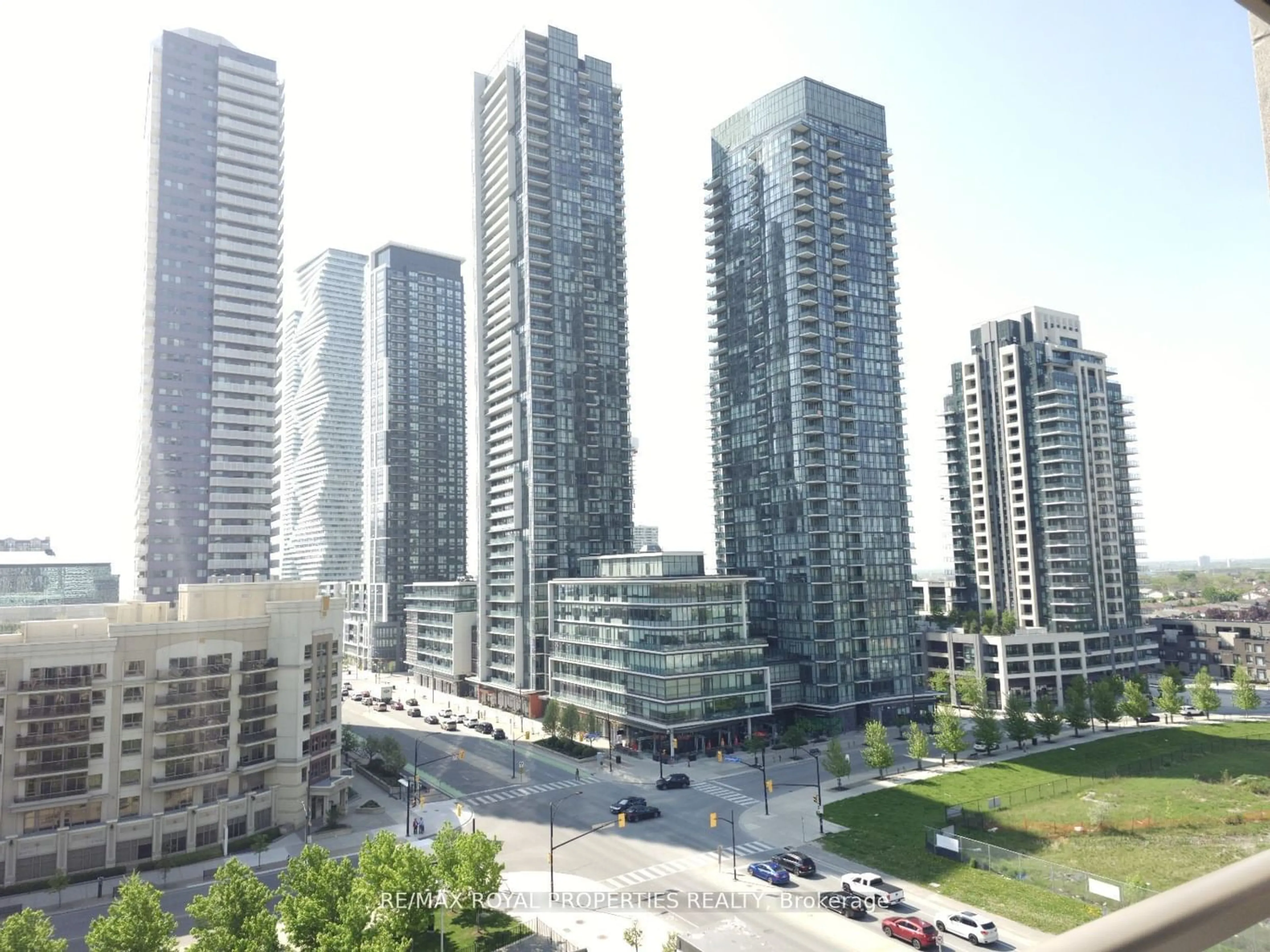 A pic from exterior of the house or condo for 388 Prince Of Wales Dr #901, Mississauga Ontario L5B 0A1