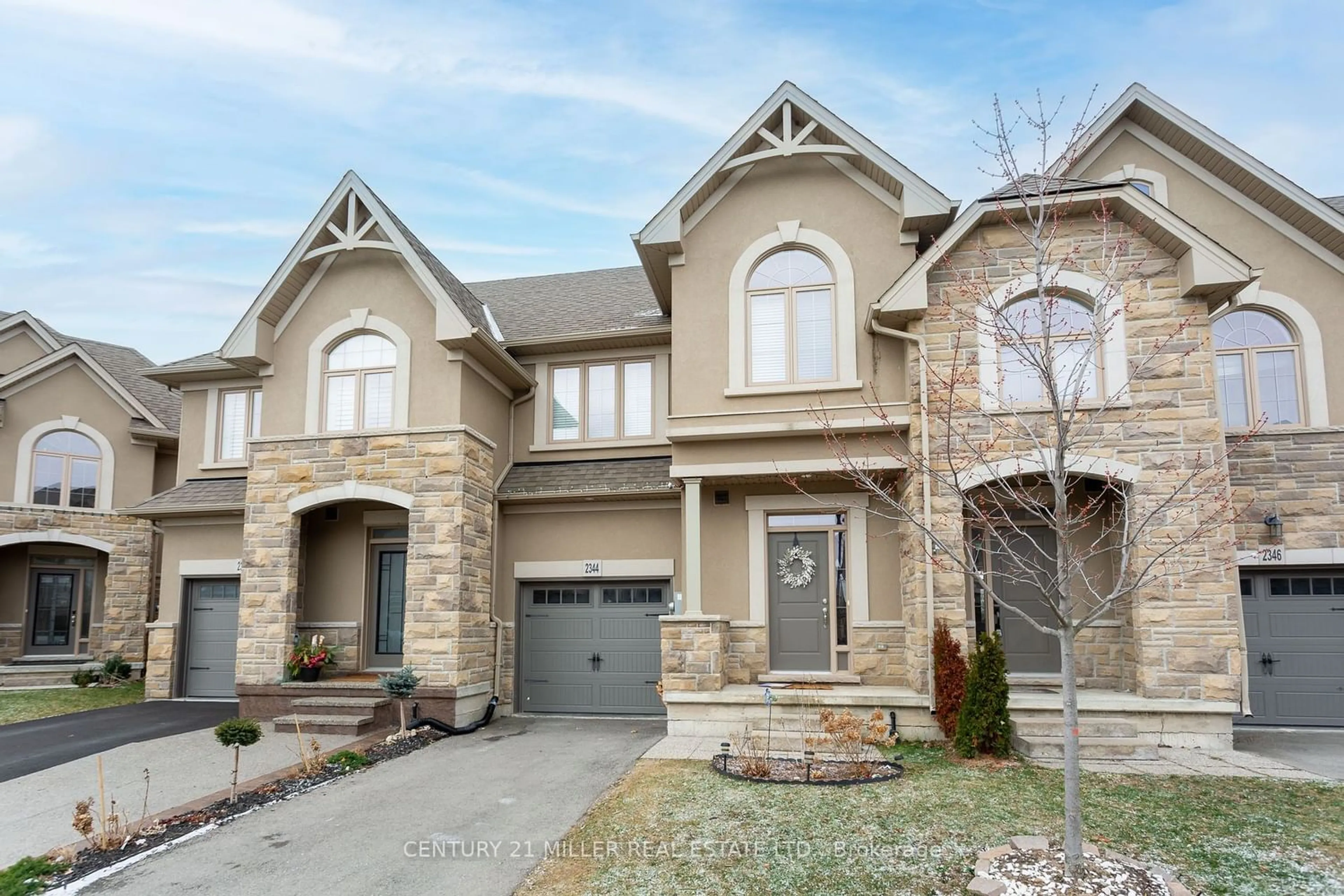 Home with brick exterior material for 2344 Natasha Circ, Oakville Ontario L6M 0K9