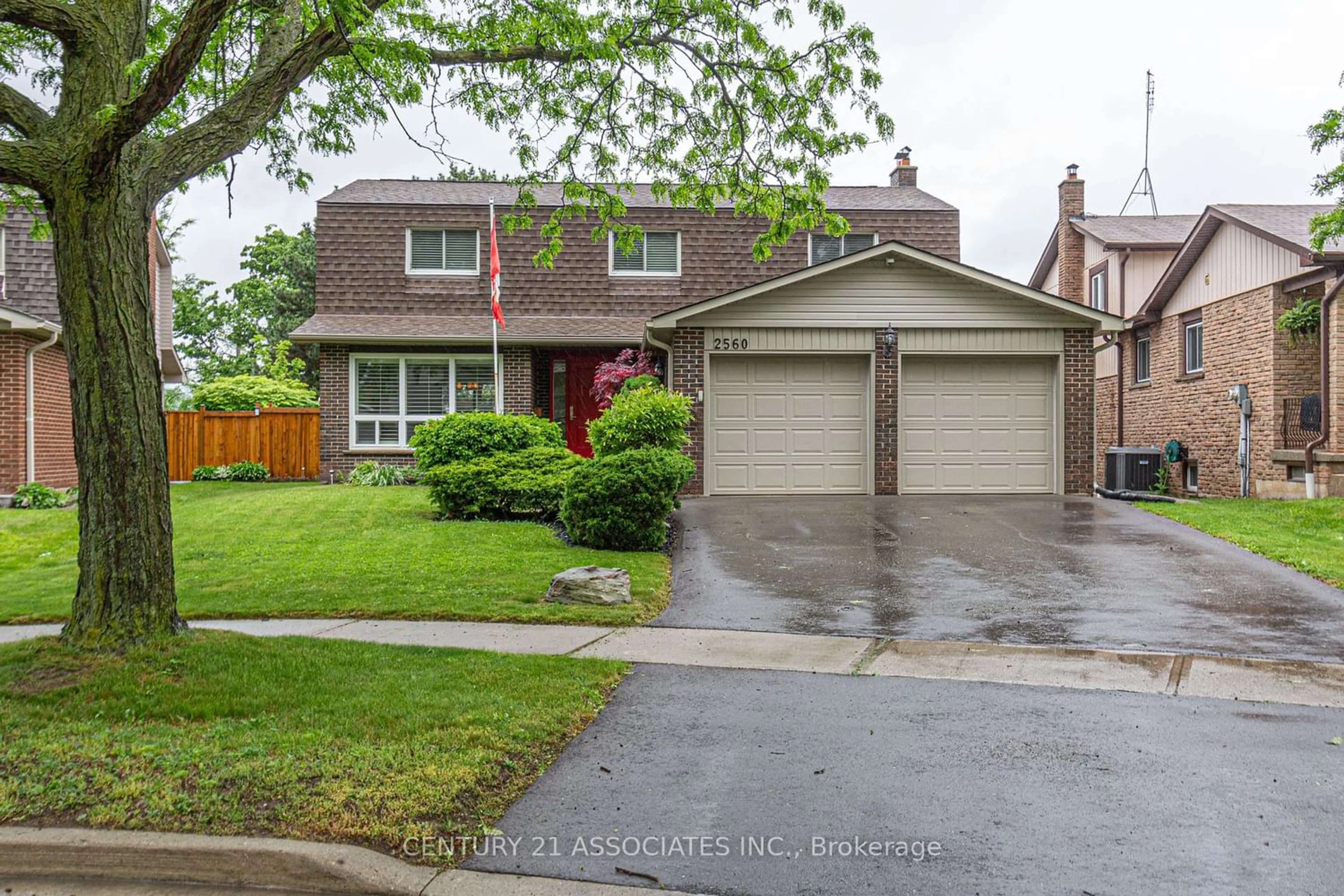 Frontside or backside of a home for 2560 Brasilia Circ, Mississauga Ontario L5N 2G1