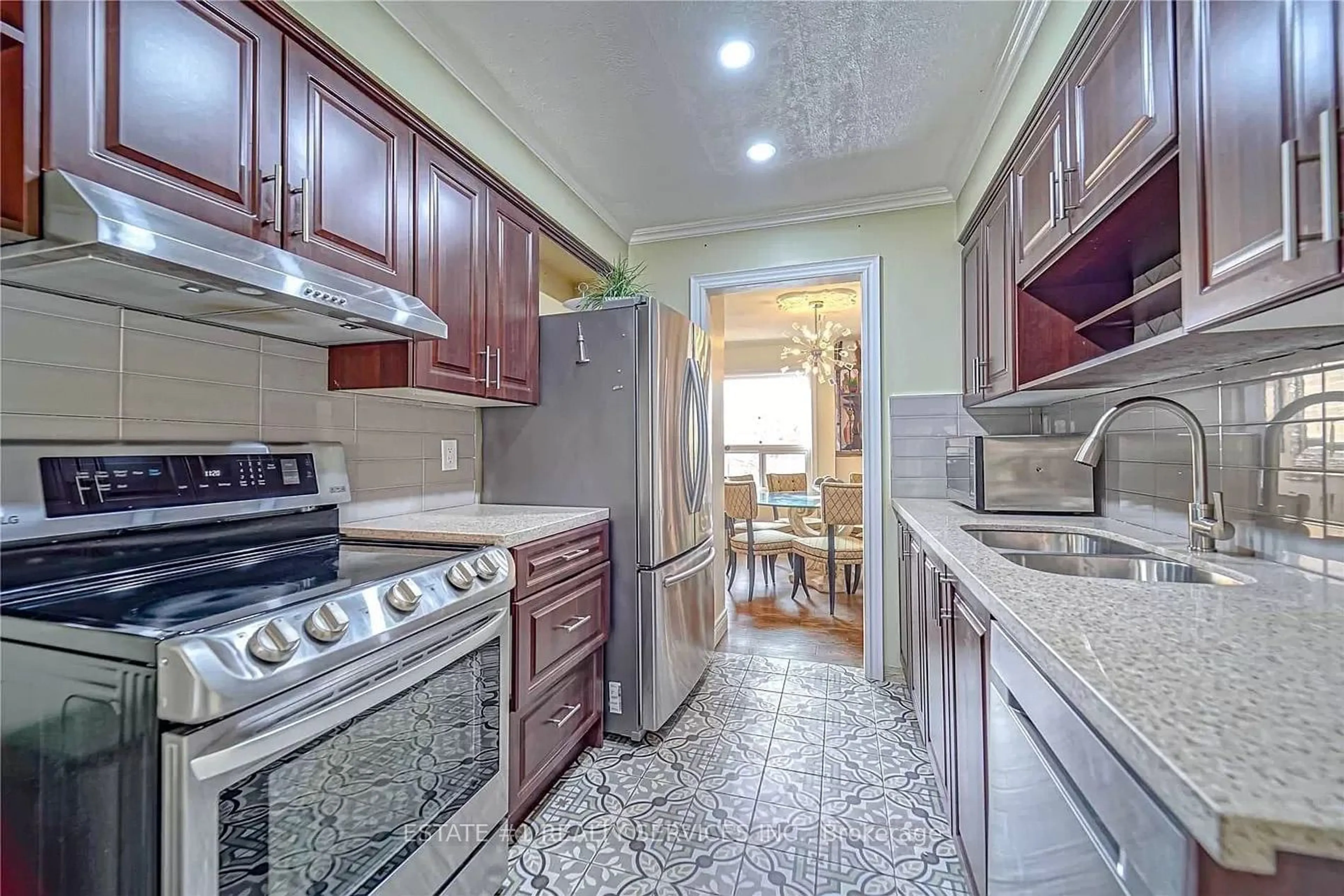 Kitchen for 84 Simmons Blvd, Brampton Ontario L6V 3V6