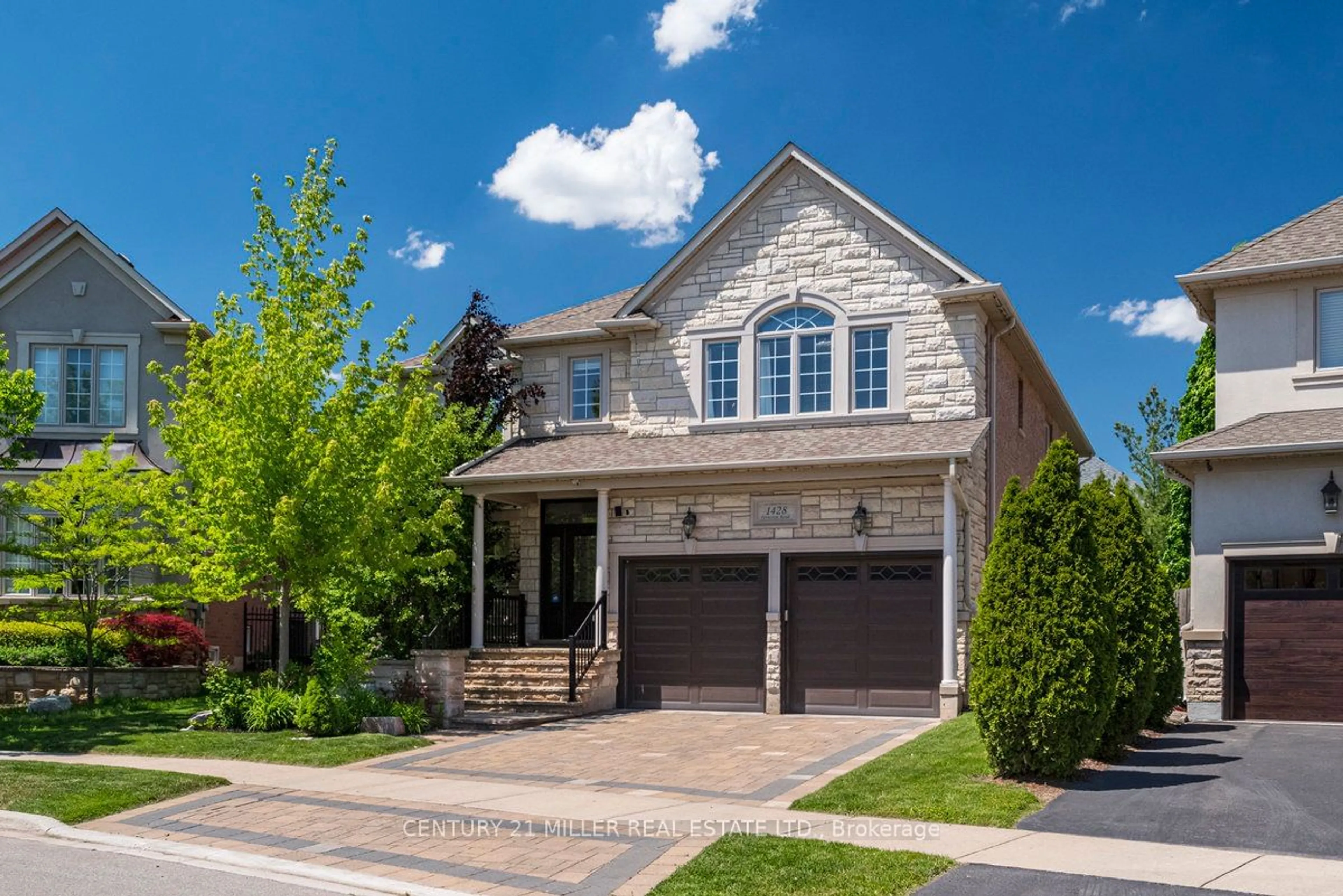 Home with brick exterior material for 1428 Ferncrest Rd, Oakville Ontario L6H 7W2