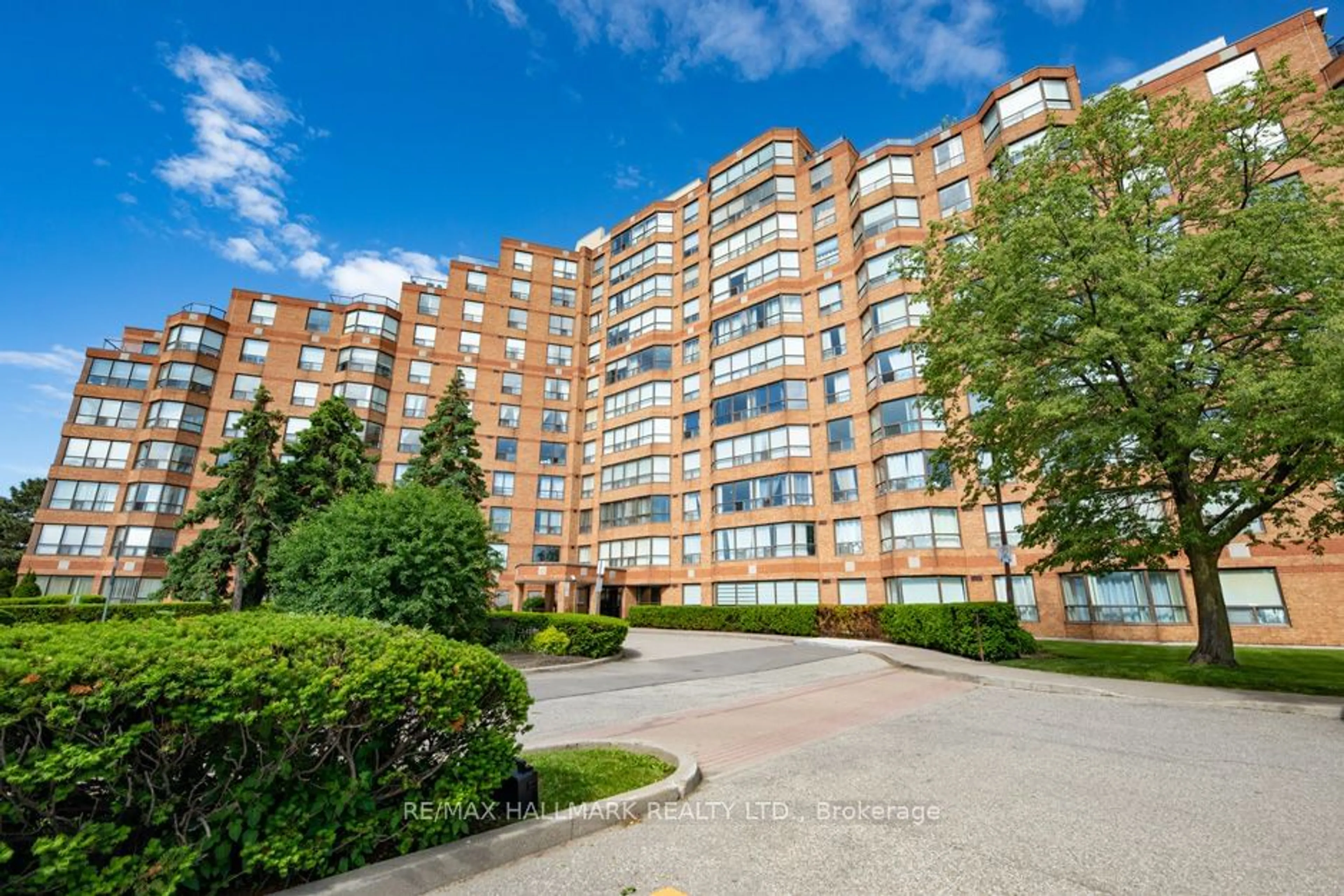 Indoor lobby for 6 Humberline Dr #218, Toronto Ontario M9W 6X8