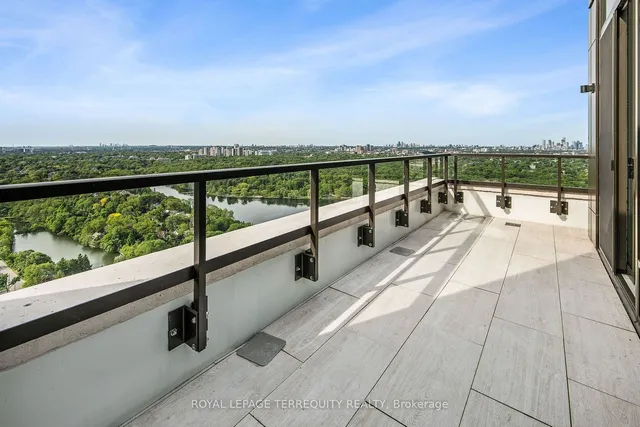 Additional property image - 1926 Lake Shore Blvd Unit PH01E
