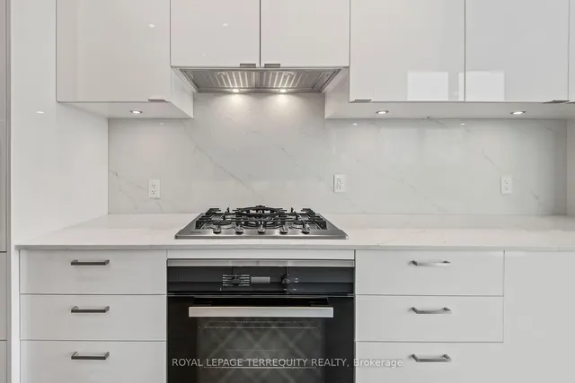 Additional property image - 1926 Lake Shore Blvd Unit PH01E