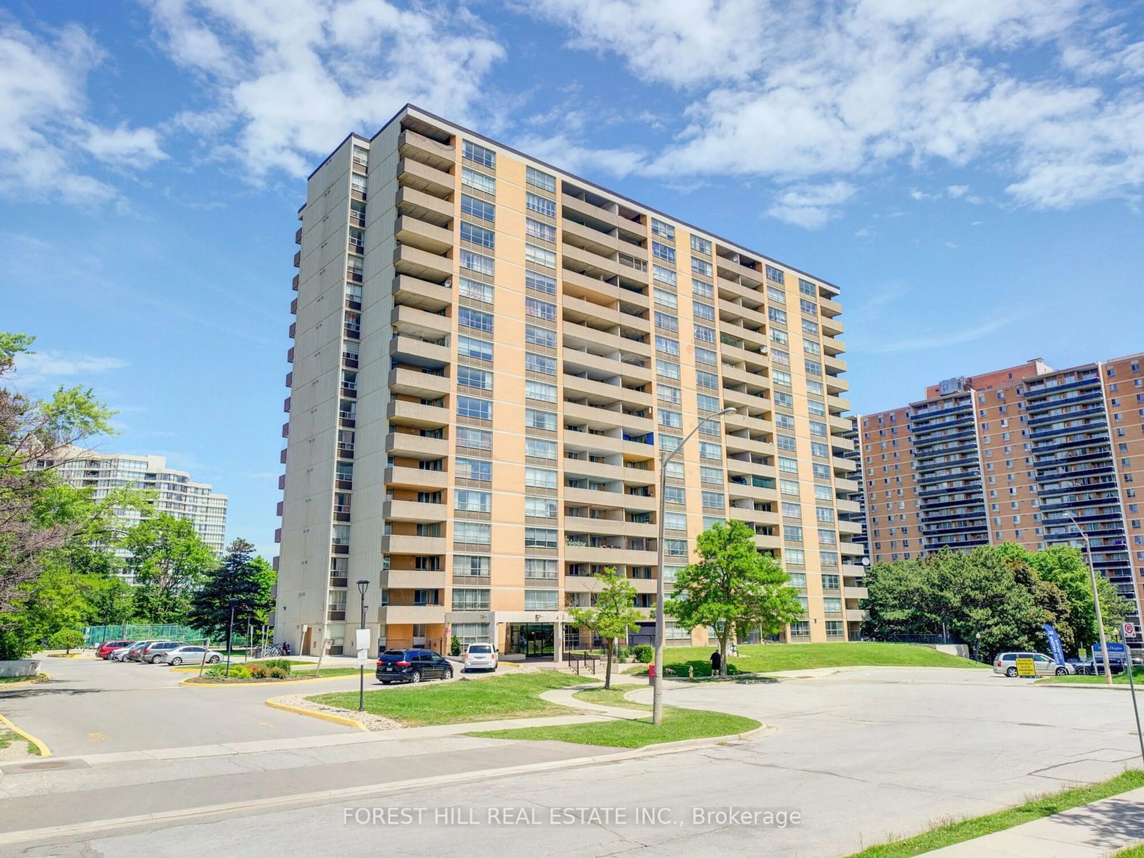 Indoor entryway for 40 Panorama Crt #1111, Toronto Ontario M9V 4M1