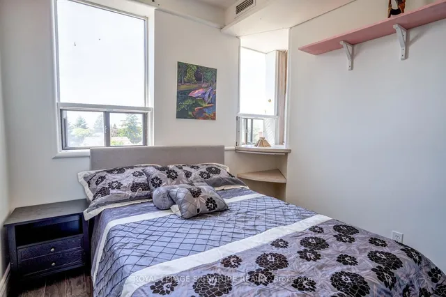Additional property image - 2874 Keele St Unit 304