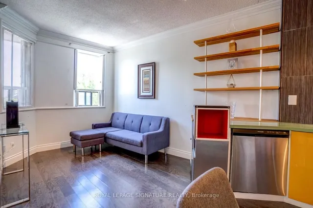 Additional property image - 2874 Keele St Unit 304