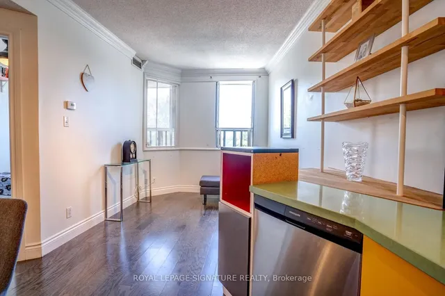 Additional property image - 2874 Keele St Unit 304