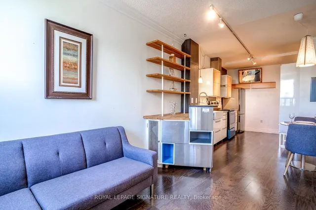 Additional property image - 2874 Keele St Unit 304