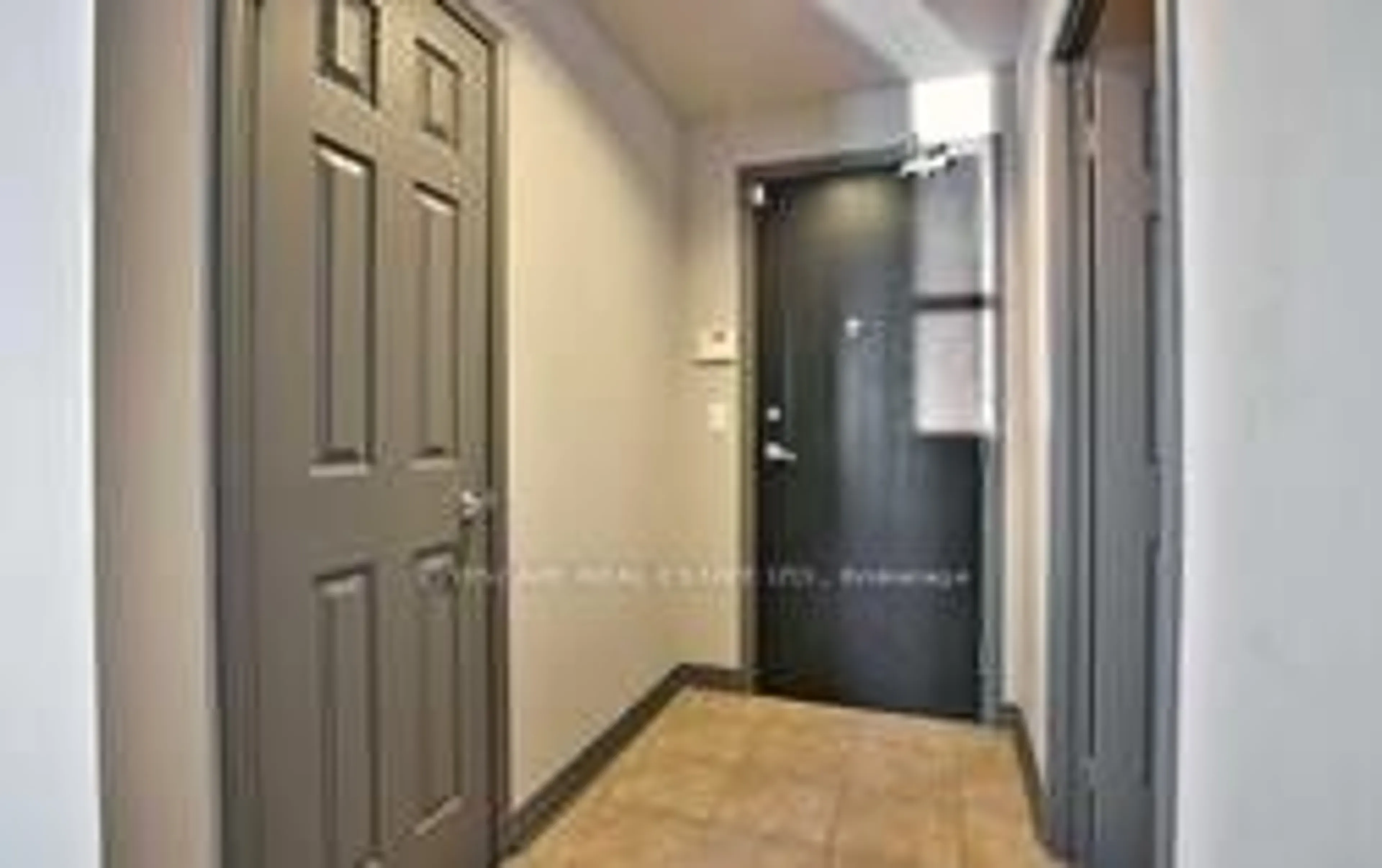 Indoor foyer for 388 Prince of wales Dr #3307, Mississauga Ontario L5B 0A1