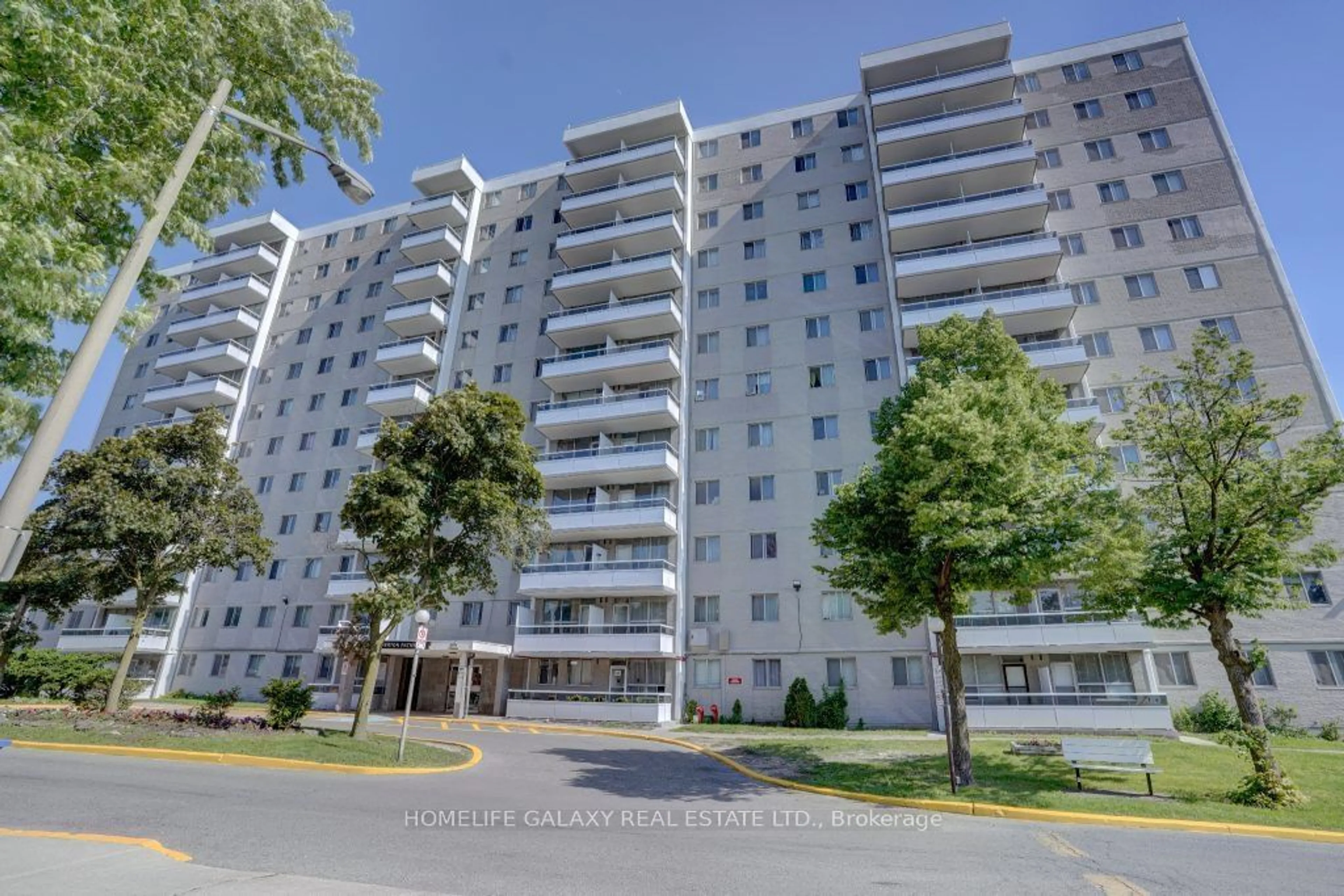 A pic from exterior of the house or condo for 200 Lotherton Ptwy #1001, Toronto Ontario M6B 2G9