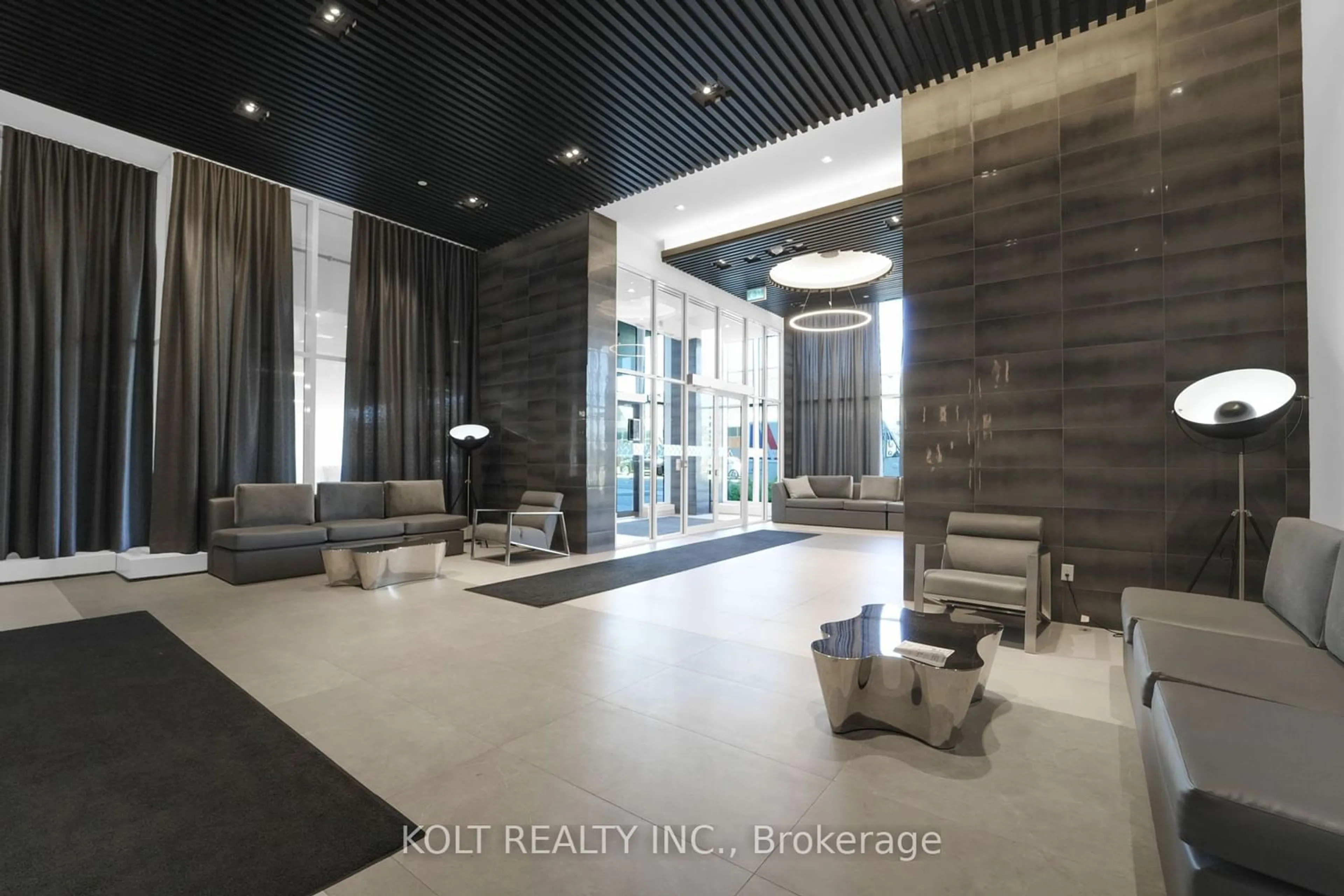 Indoor lobby for 2489 Taunton Rd #222, Oakville Ontario L6H 3R9