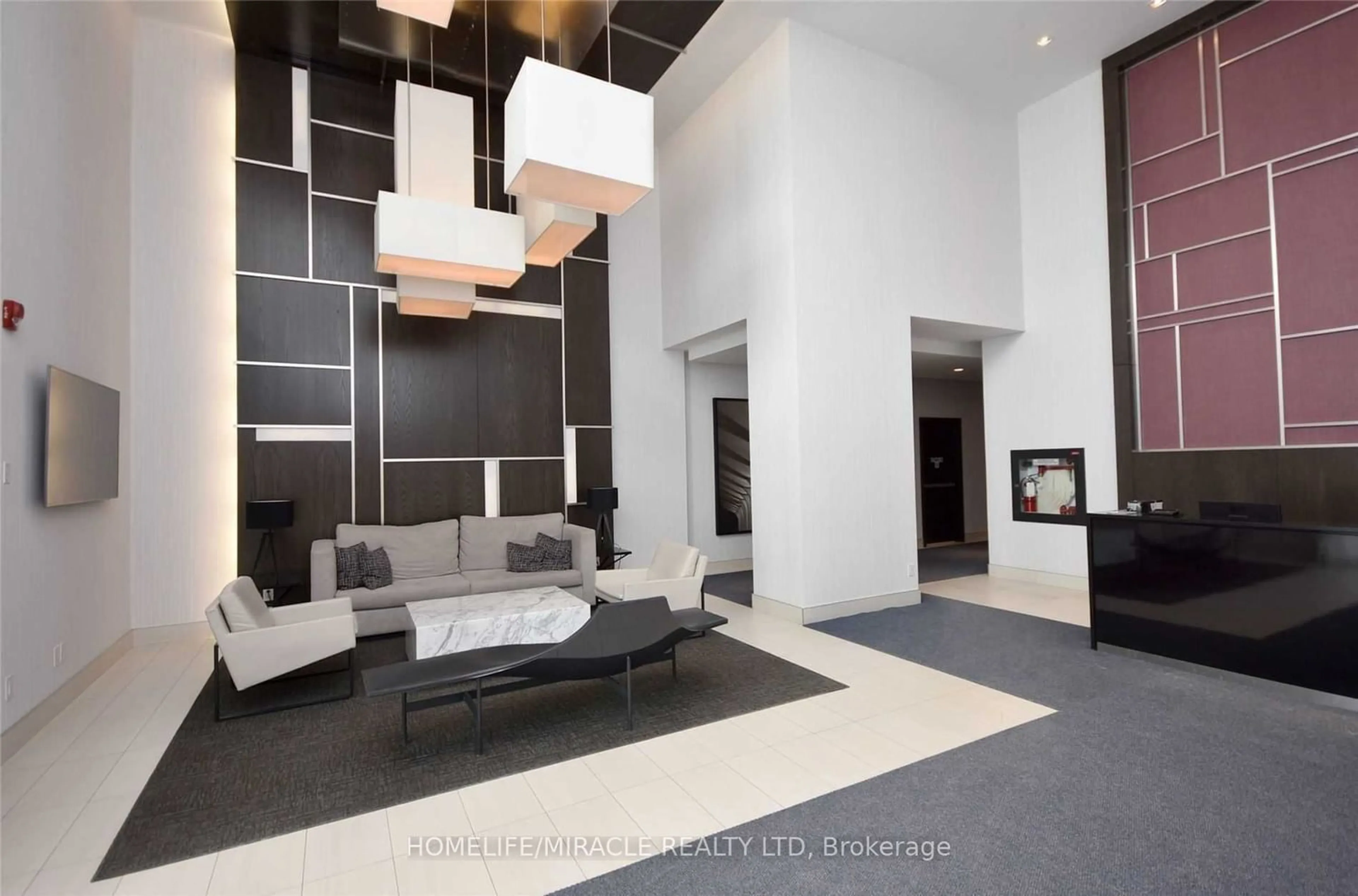 Indoor lobby for 4011 Brickstone Mews #3204, Mississauga Ontario L5B 0G3