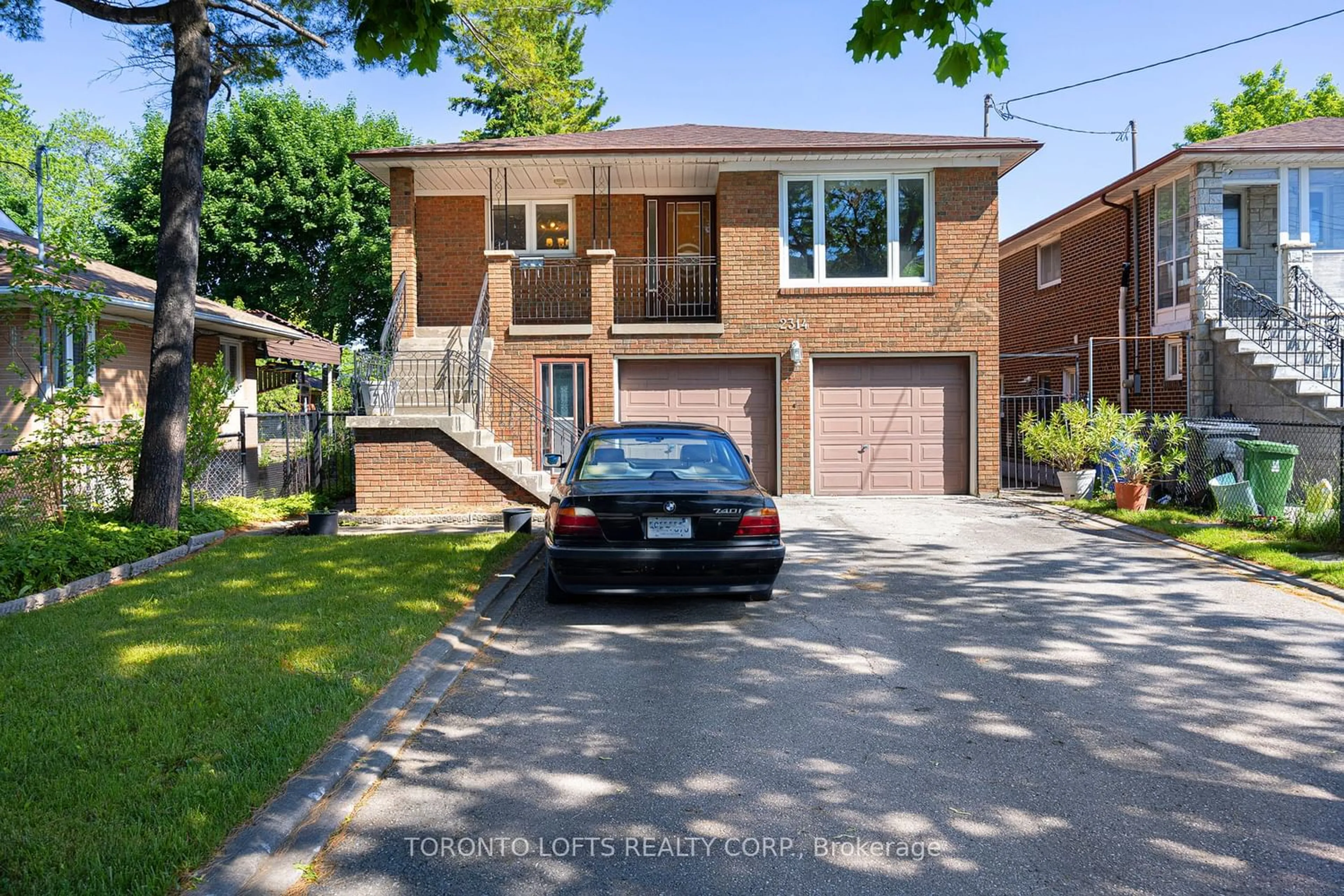 Frontside or backside of a home for 2314 Sheppard Ave, Toronto Ontario M9M 1M2