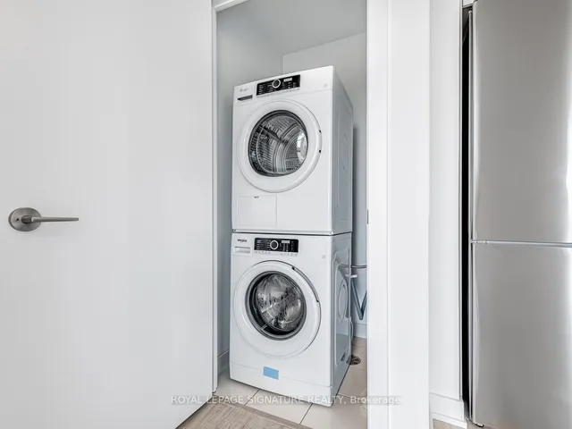 Additional property image - 251 Manitoba St Unit 824