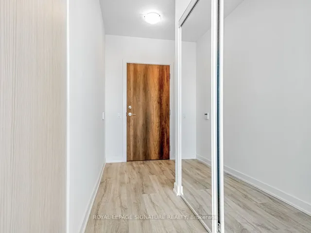 Additional property image - 251 Manitoba St Unit 824