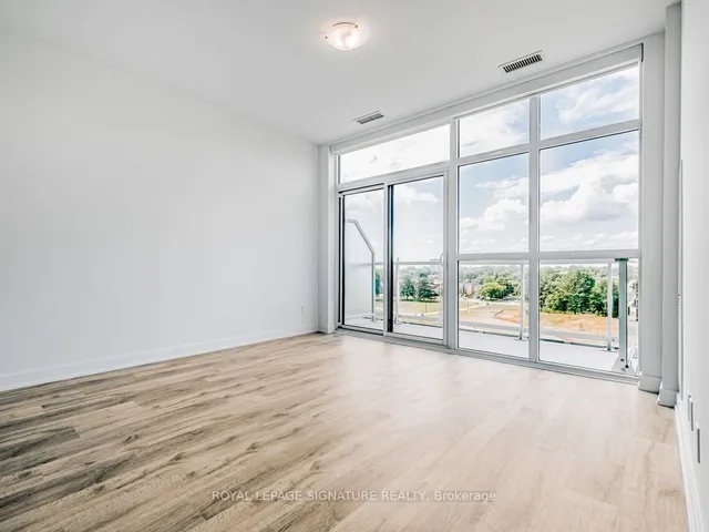 Additional property image - 251 Manitoba St Unit 824