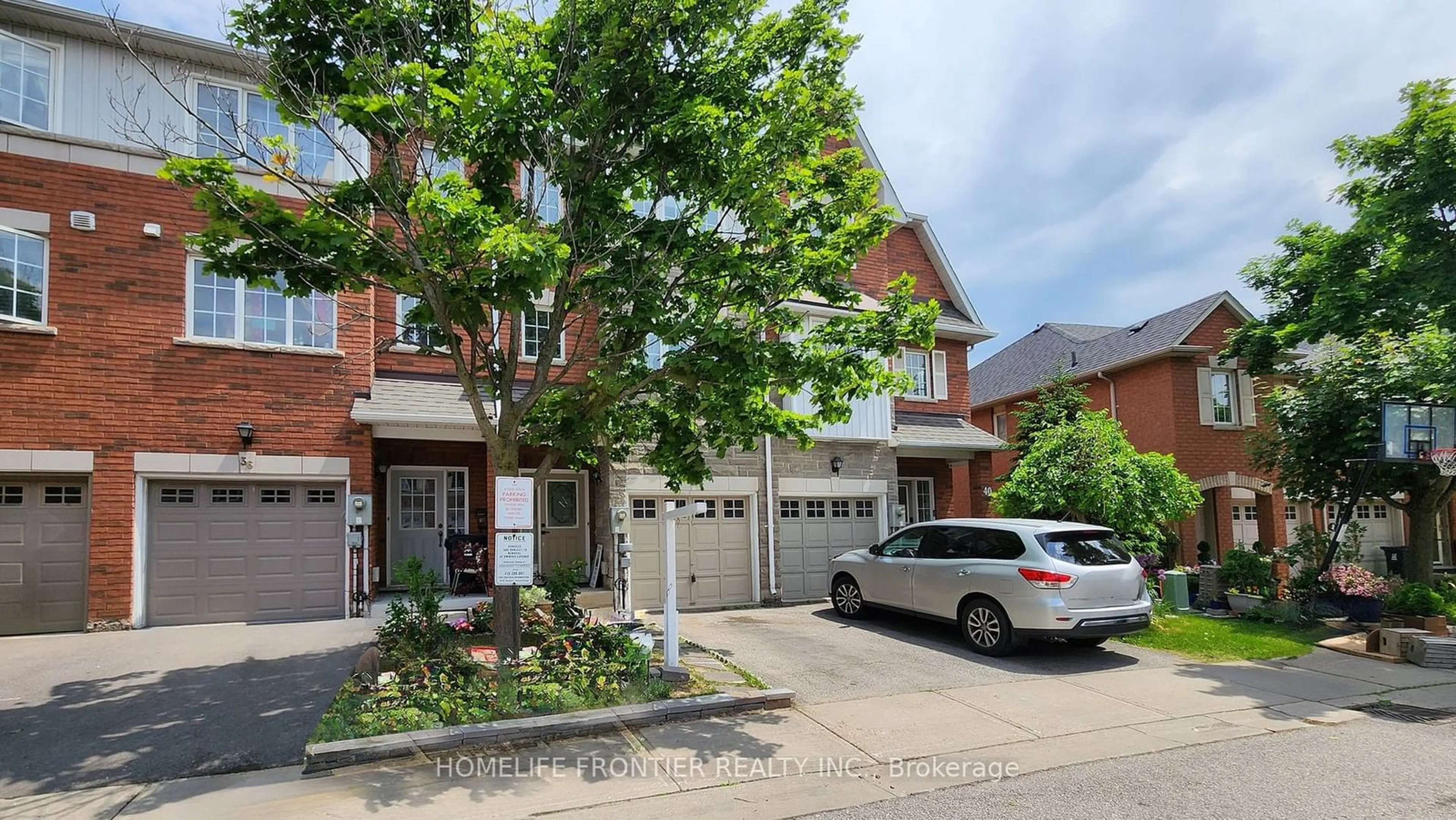 A pic from exterior of the house or condo for 38 Springside Way, Toronto Ontario M3M 3H6