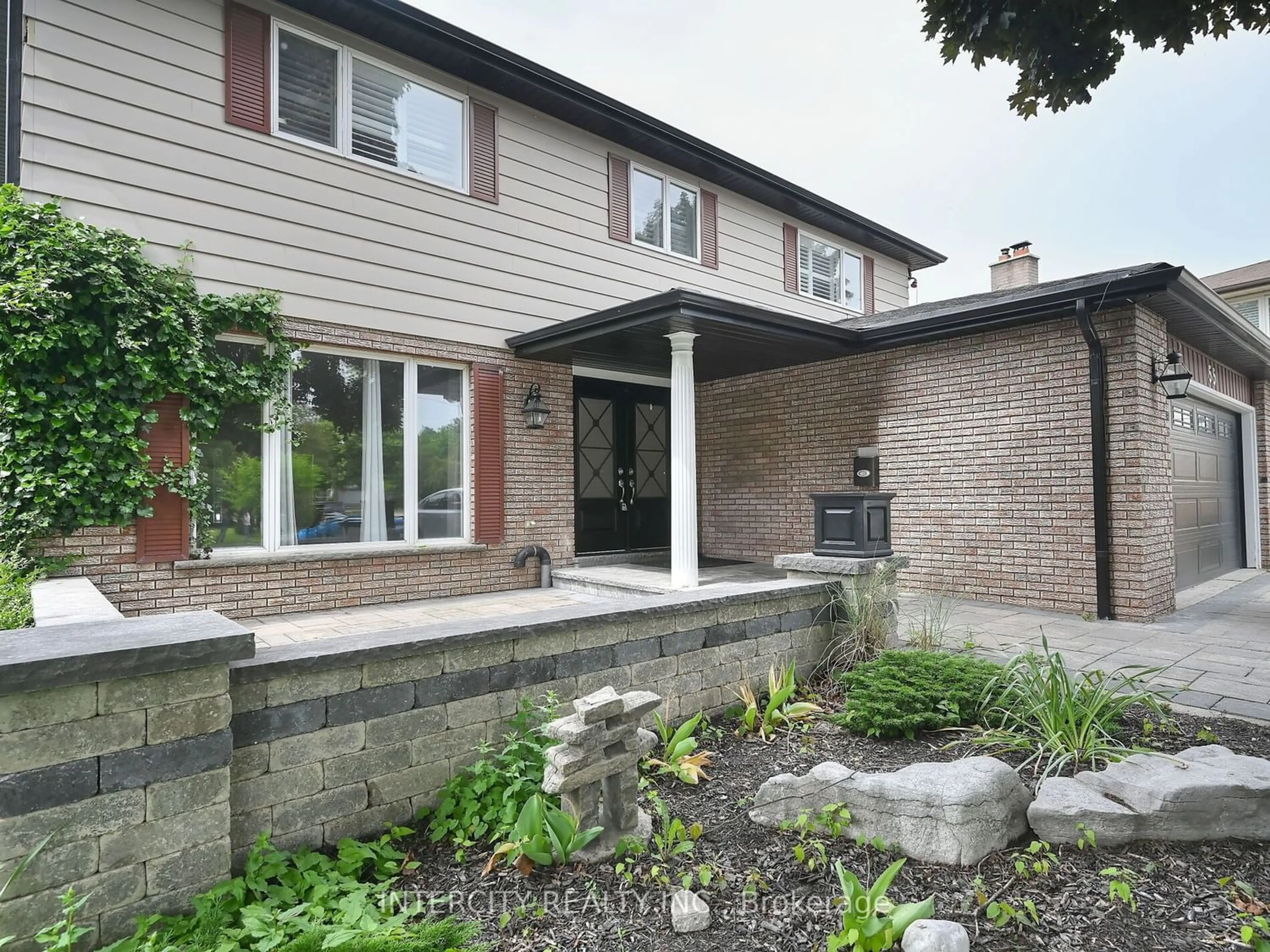 Home with brick exterior material for 55 Ridgehill Dr, Brampton Ontario L6Y 2C3