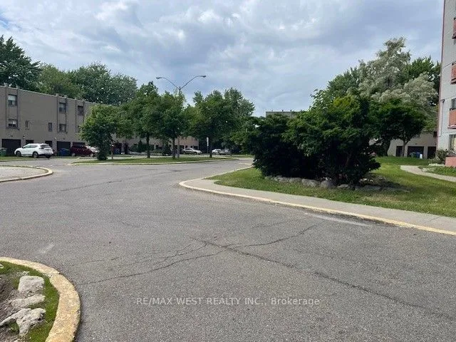 Additional property image - 100 Lotherton Ptwy Unit 1210