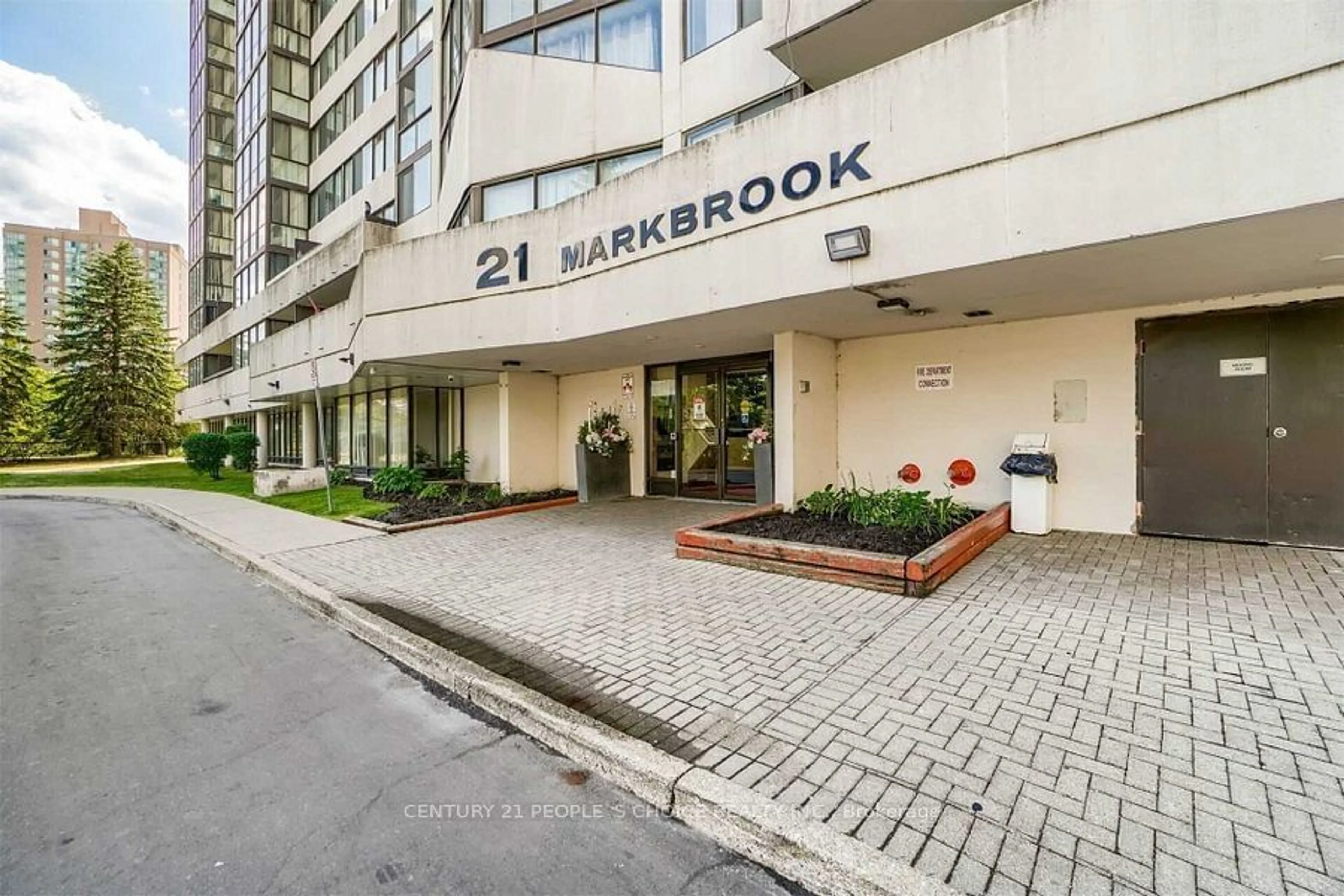 Indoor foyer for 21 Markbrook Lane #206, Toronto Ontario M9V 5E4